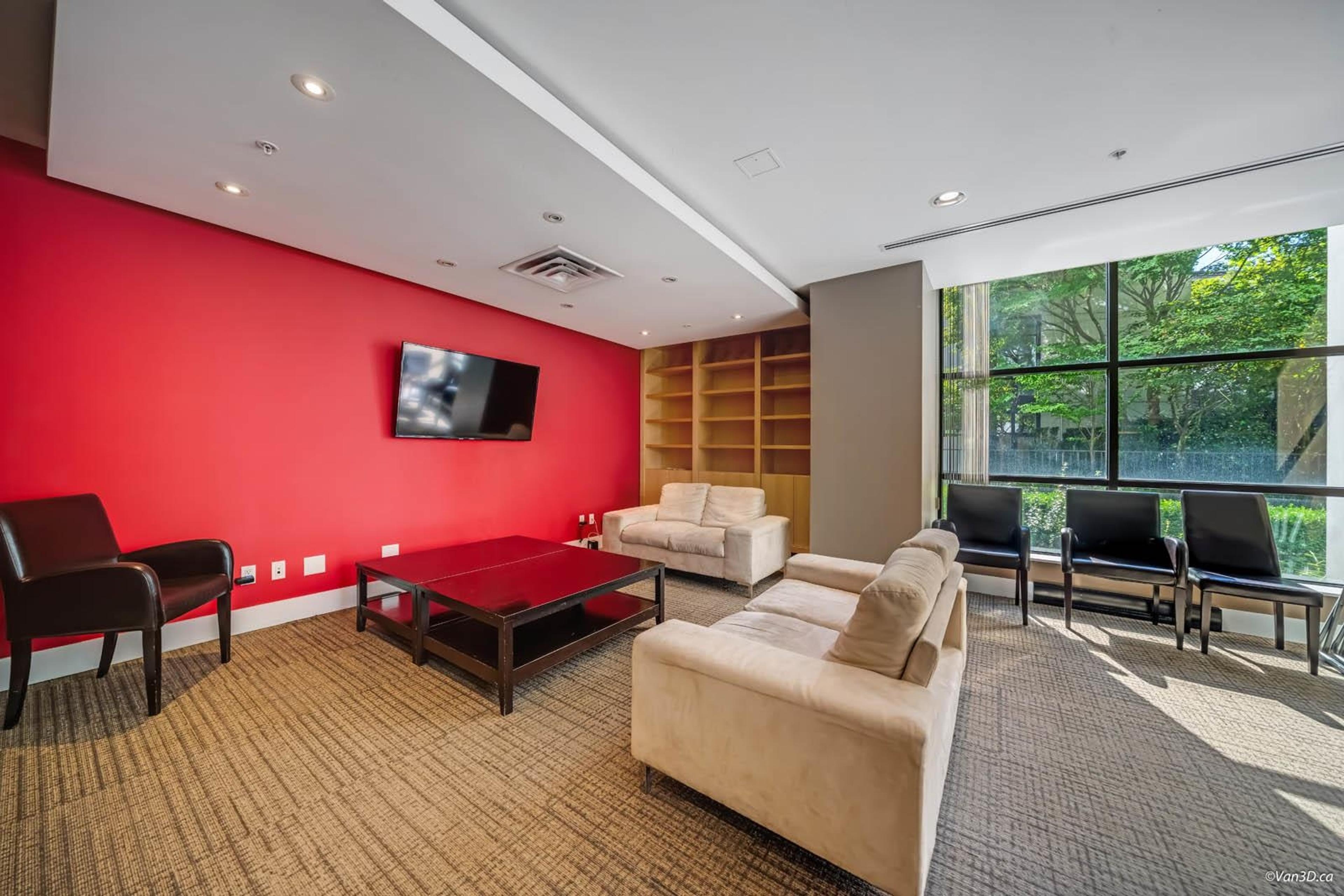 #1506 583 BEACH CRESCENT - Image 32