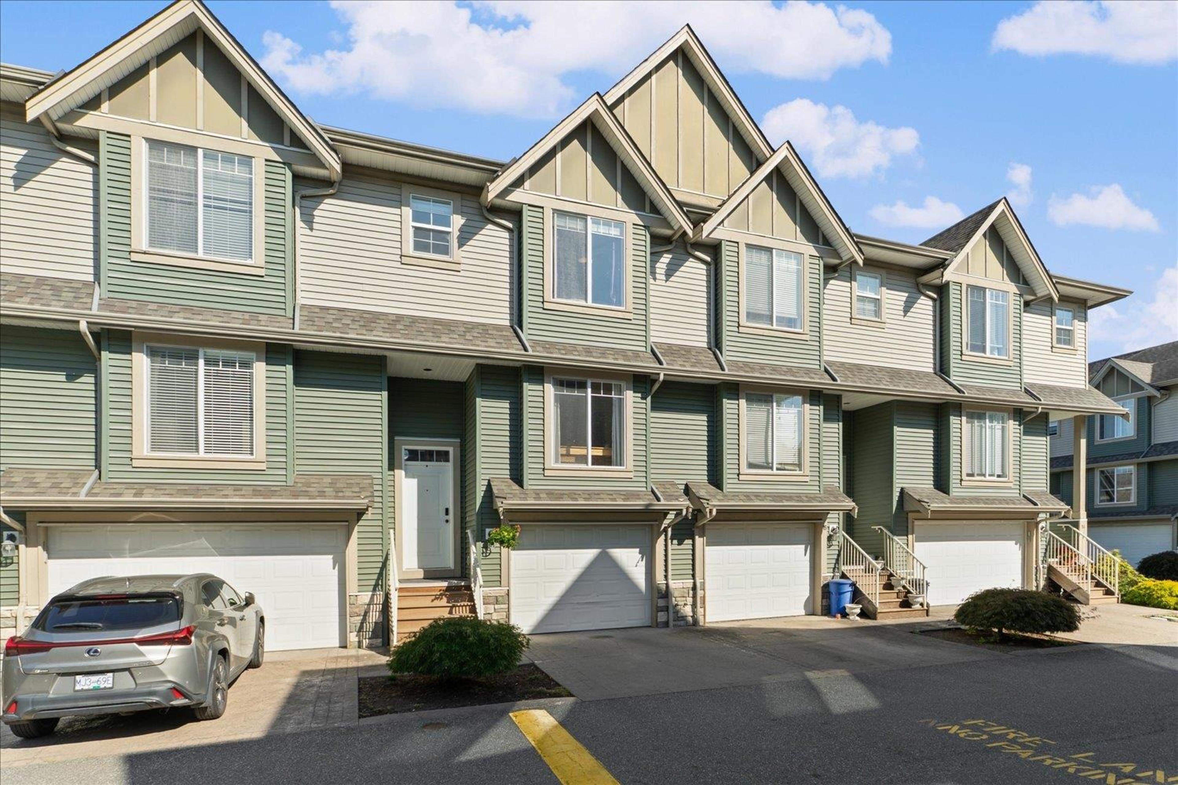 6498 Southdowne Place, Chilliwack - Exteriors - Photo 3