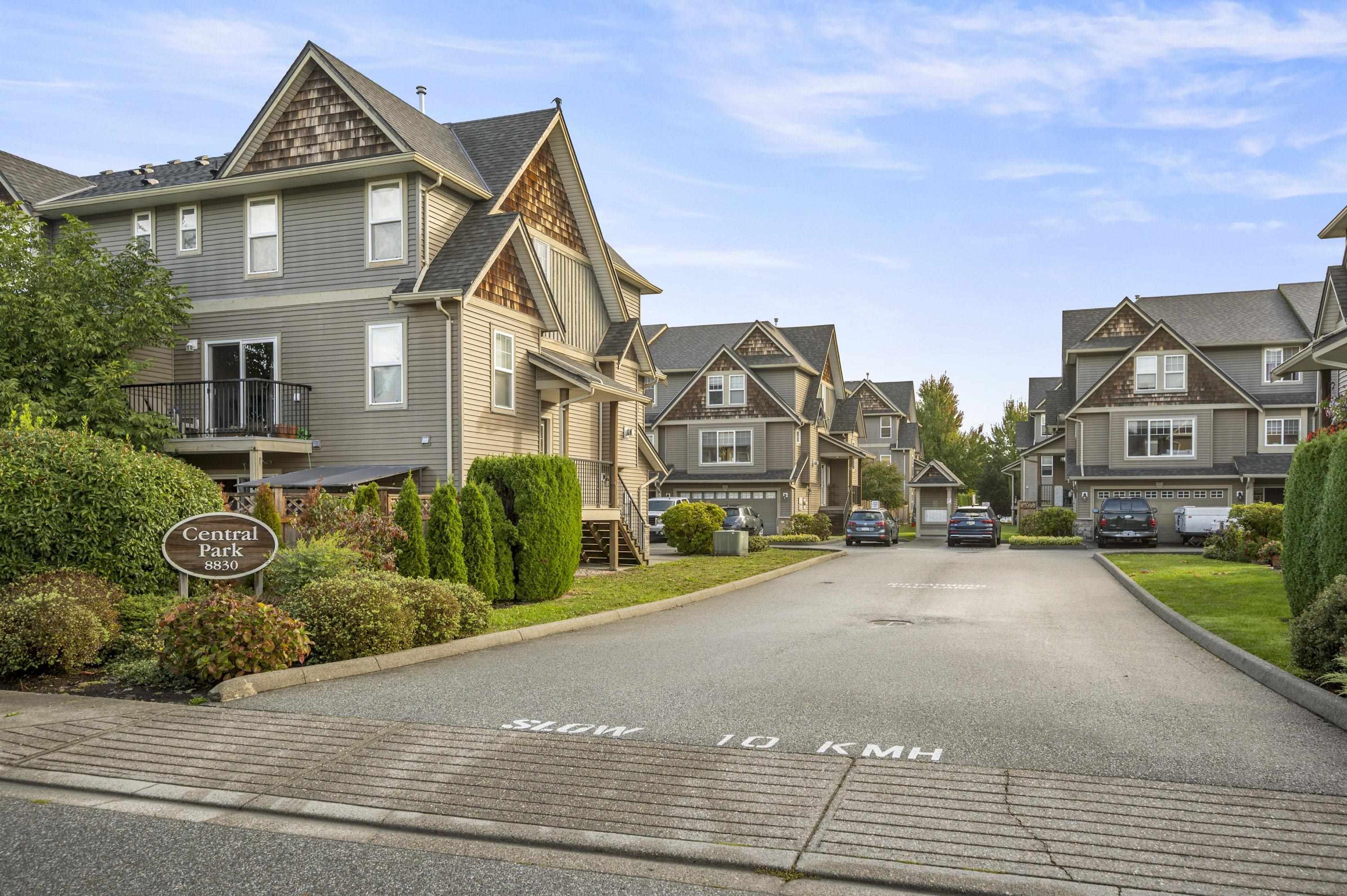 8830 Nowell Street, Chilliwack - Exteriors - Photo 2