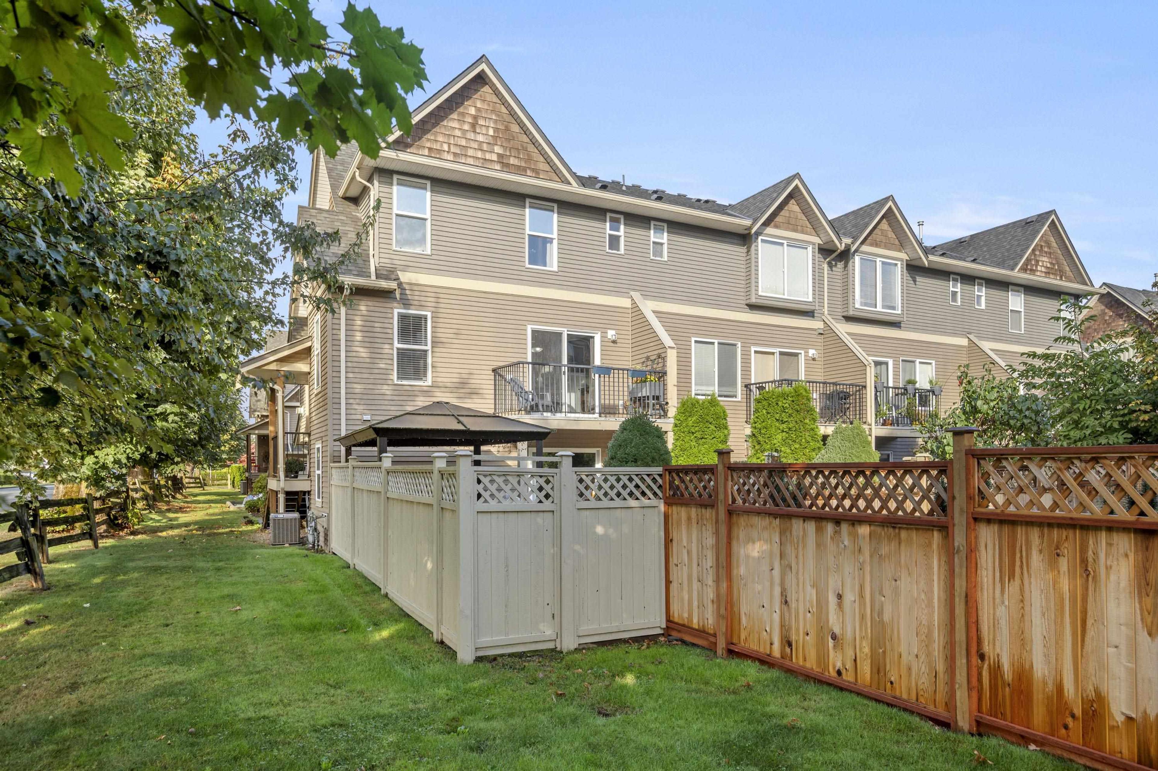 8830 Nowell Street, Chilliwack - Exteriors - Photo 5