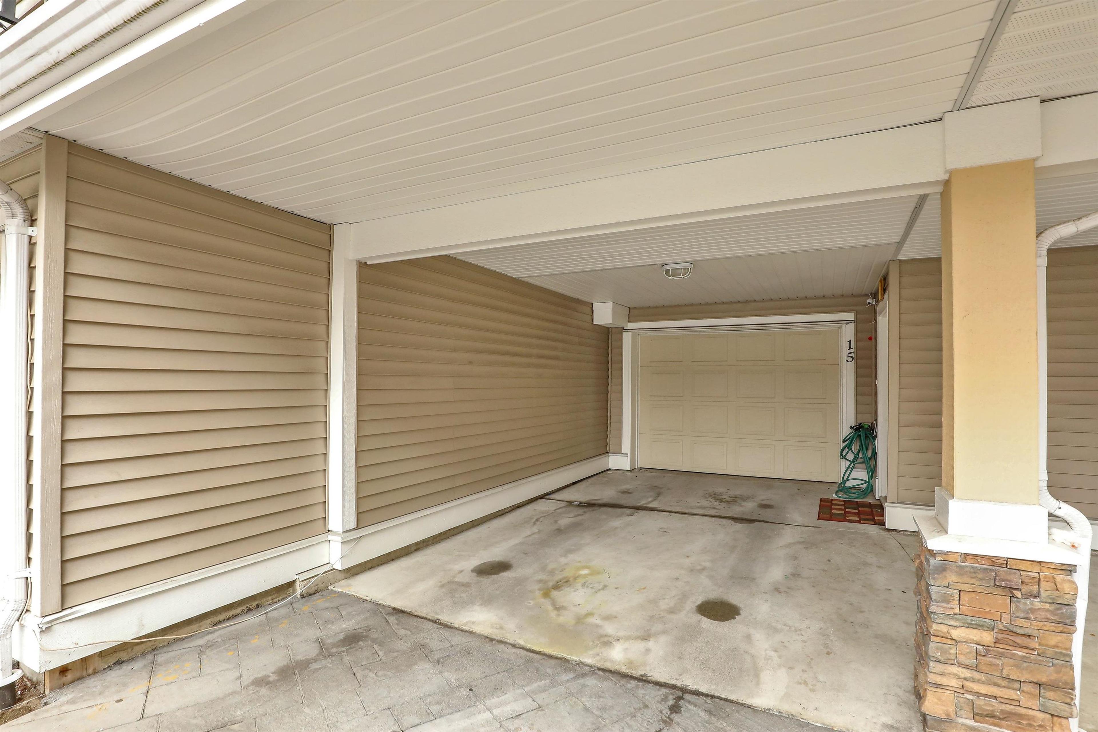 8655 159 Street, Surrey - Exteriors - Photo 3