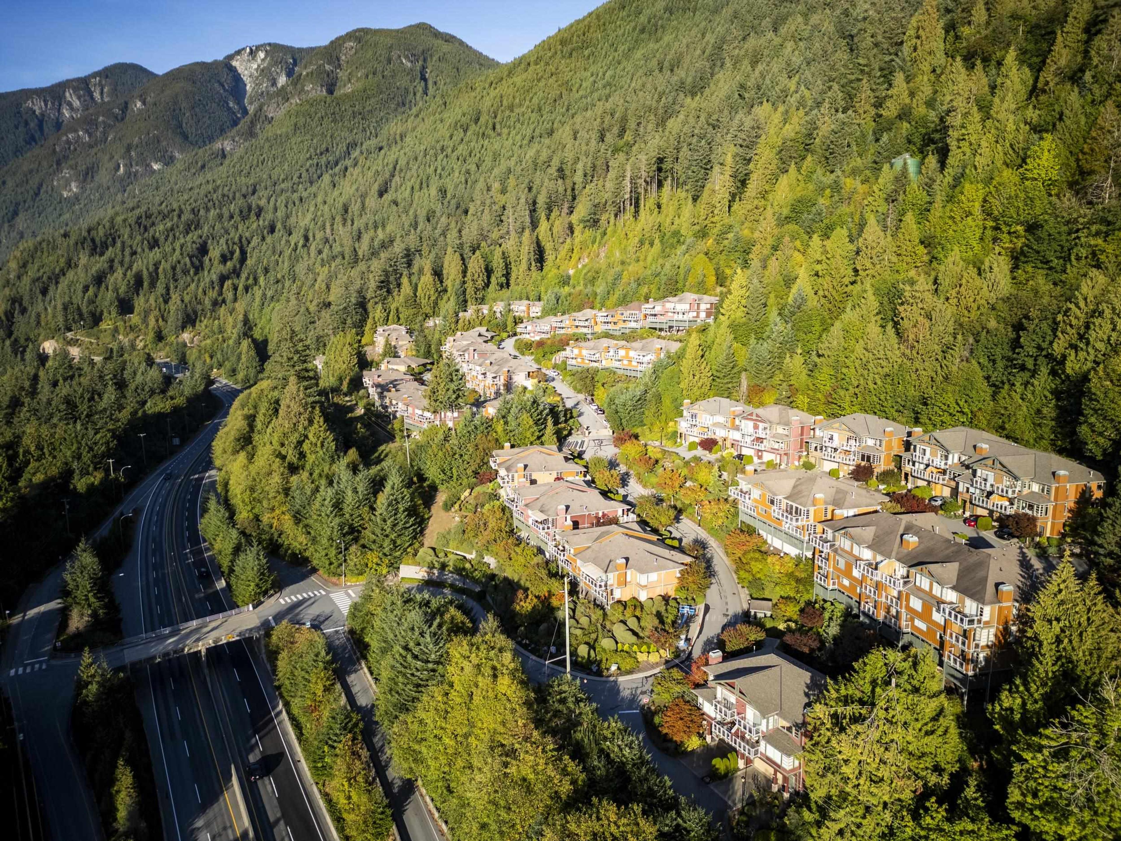 8664 Seascape Drive, West Vancouver - Exteriors - Full Complex View, Drone/Aerial View - Photo 5