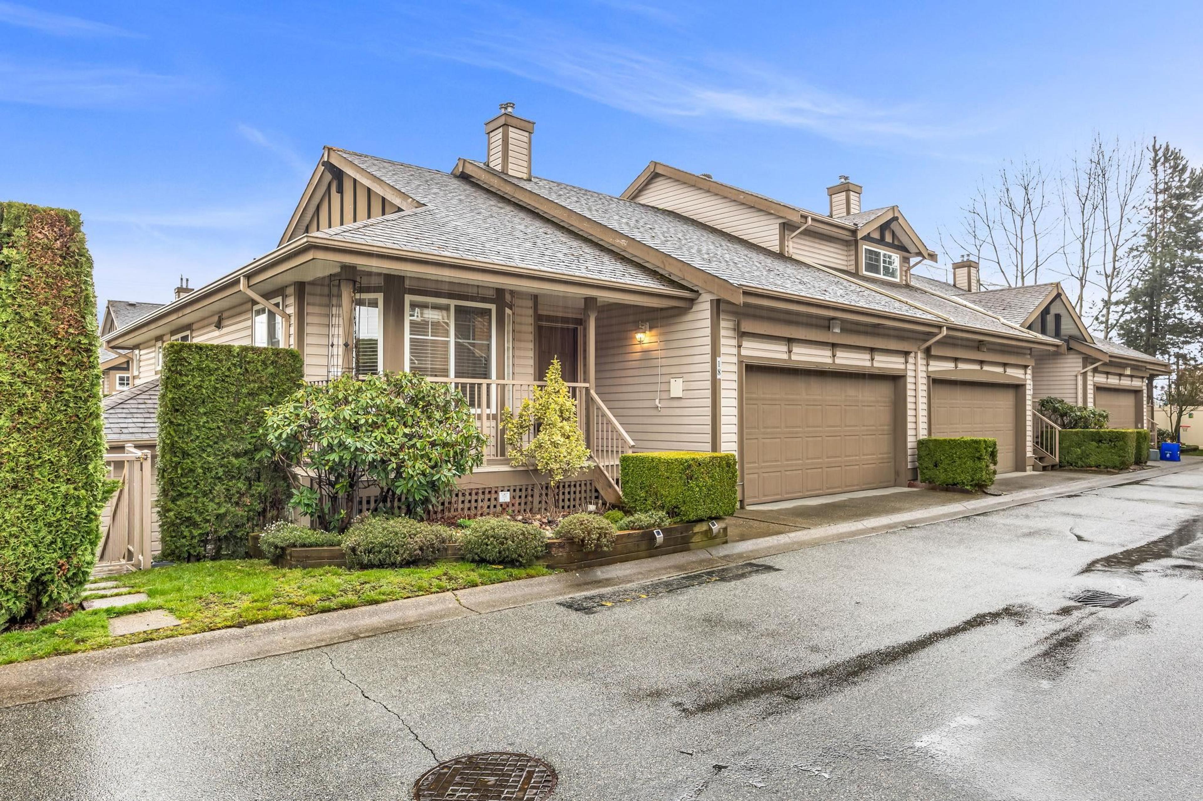 20222 96 Avenue, Langley - Exteriors - Full Complex View - Photo 2