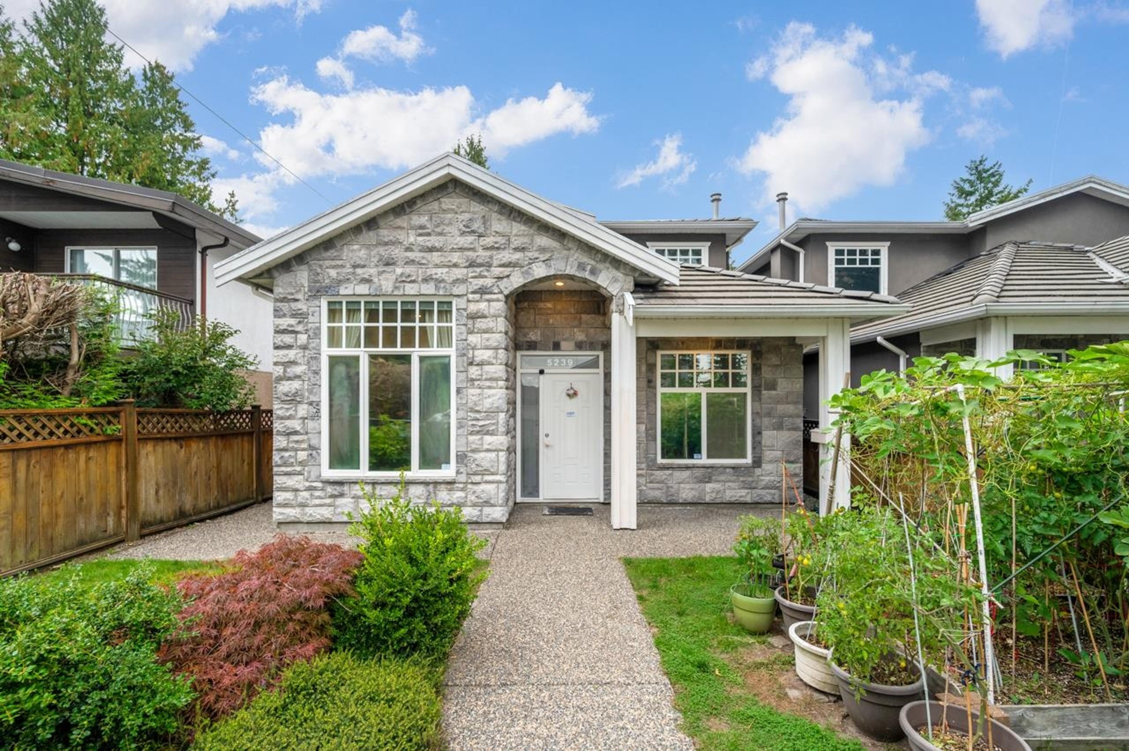 5239 Inman Avenue, Burnaby - Exteriors - Photo 1