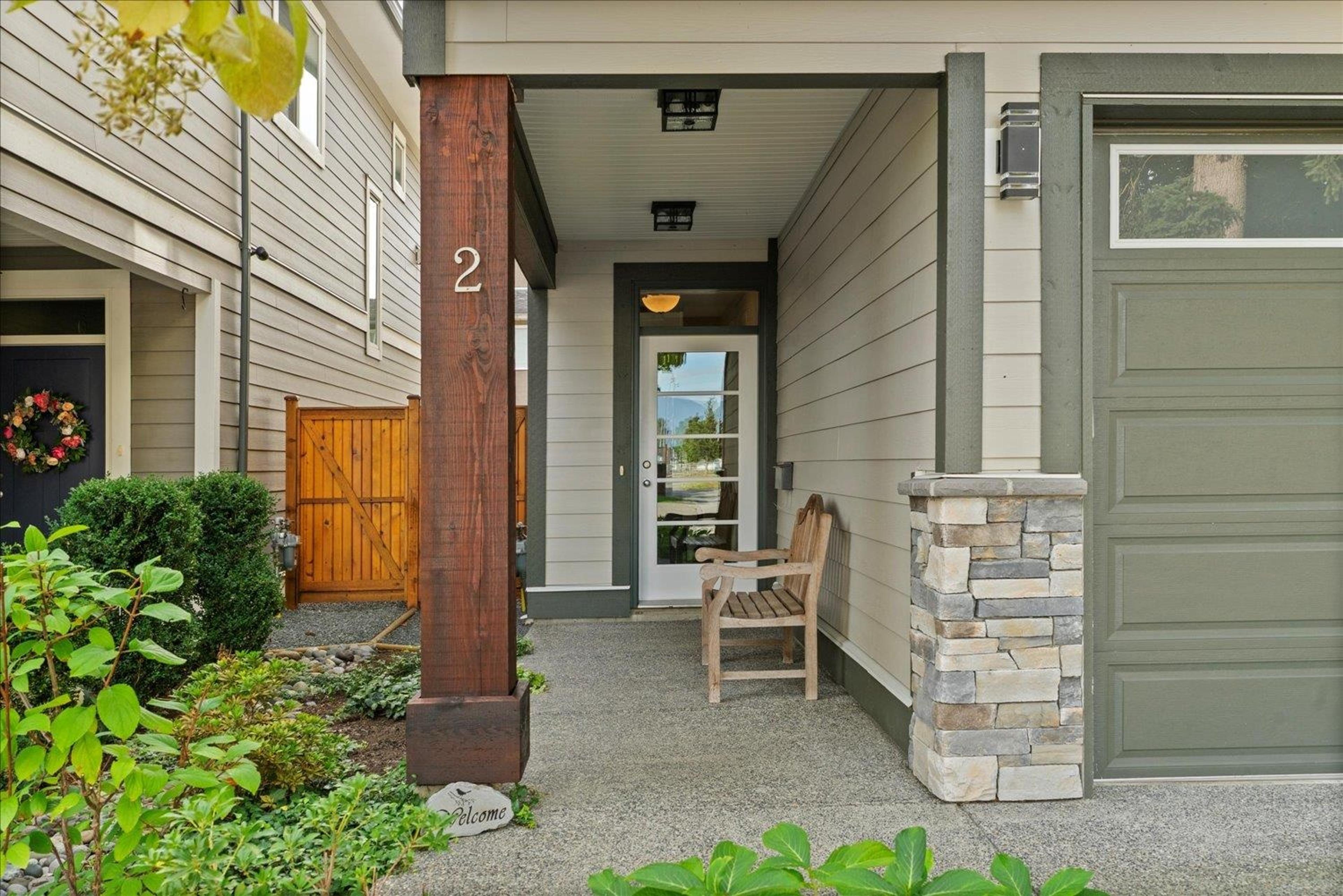 46392 Yale Road, Chilliwack - Exteriors - Photo 4