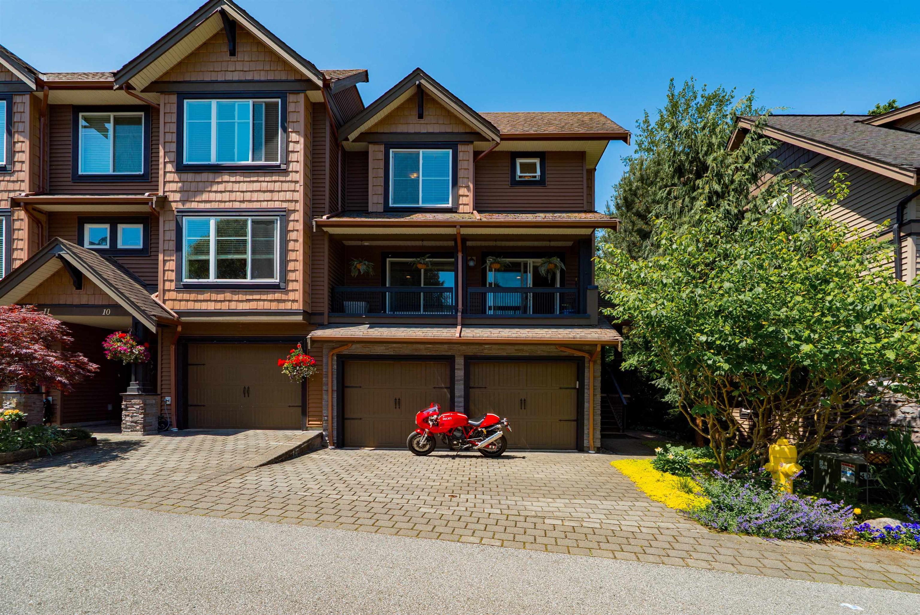 22206 124 Avenue, Maple Ridge - Exteriors - Full Complex View - Photo 1