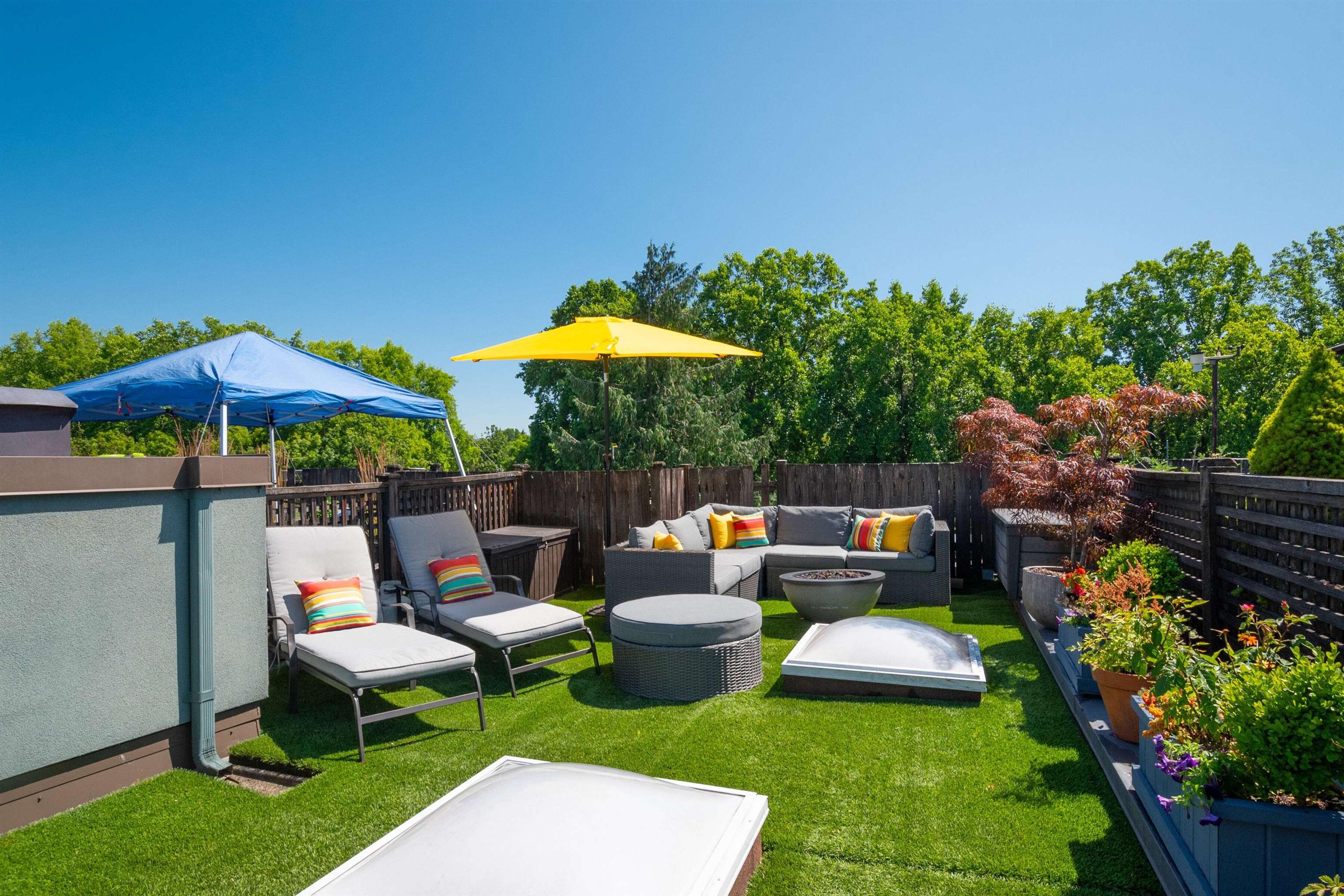 3440 W Broadway, Vancouver - Outdoor Amenities - Rooftop terraces / Patios - Photo 4