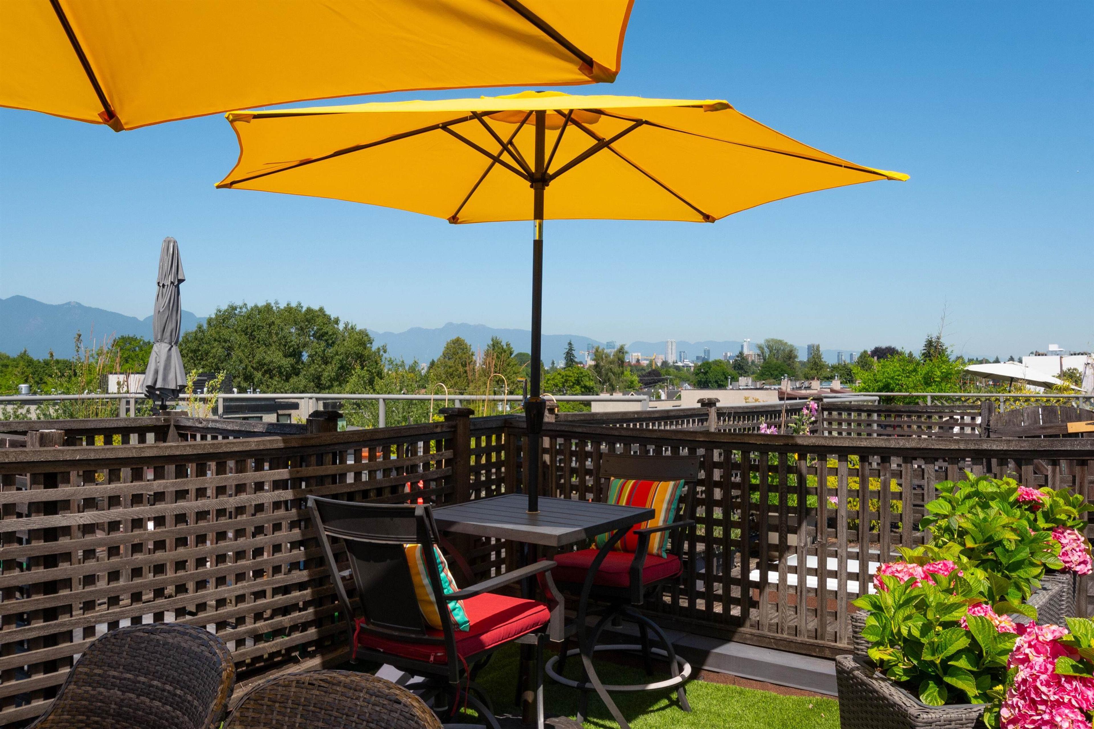 3440 W Broadway, Vancouver - Outdoor Amenities - Rooftop terraces / Patios - Photo 5