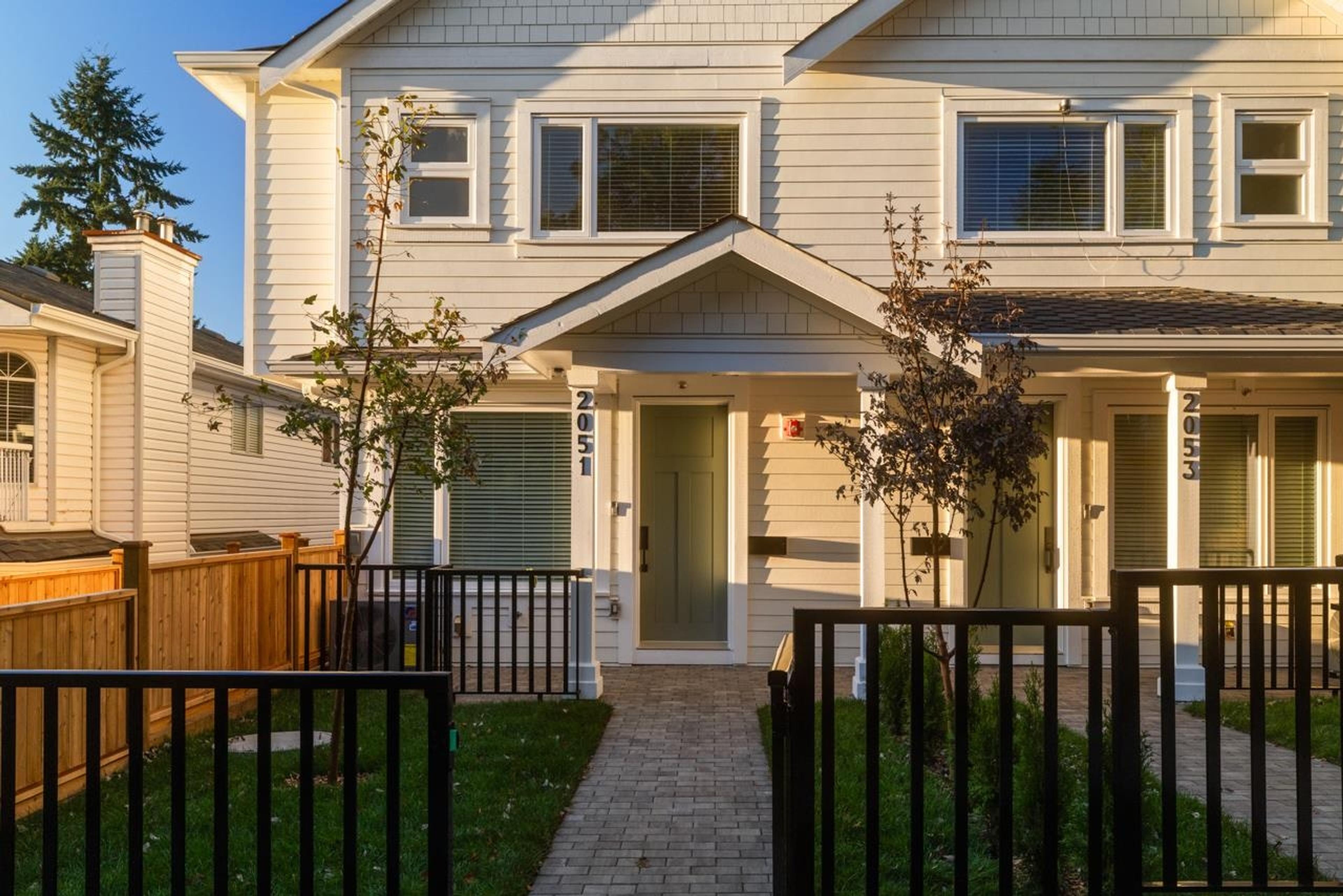 2053 E 4th Avenue, Vancouver - Exteriors - Full Complex View - Photo 3