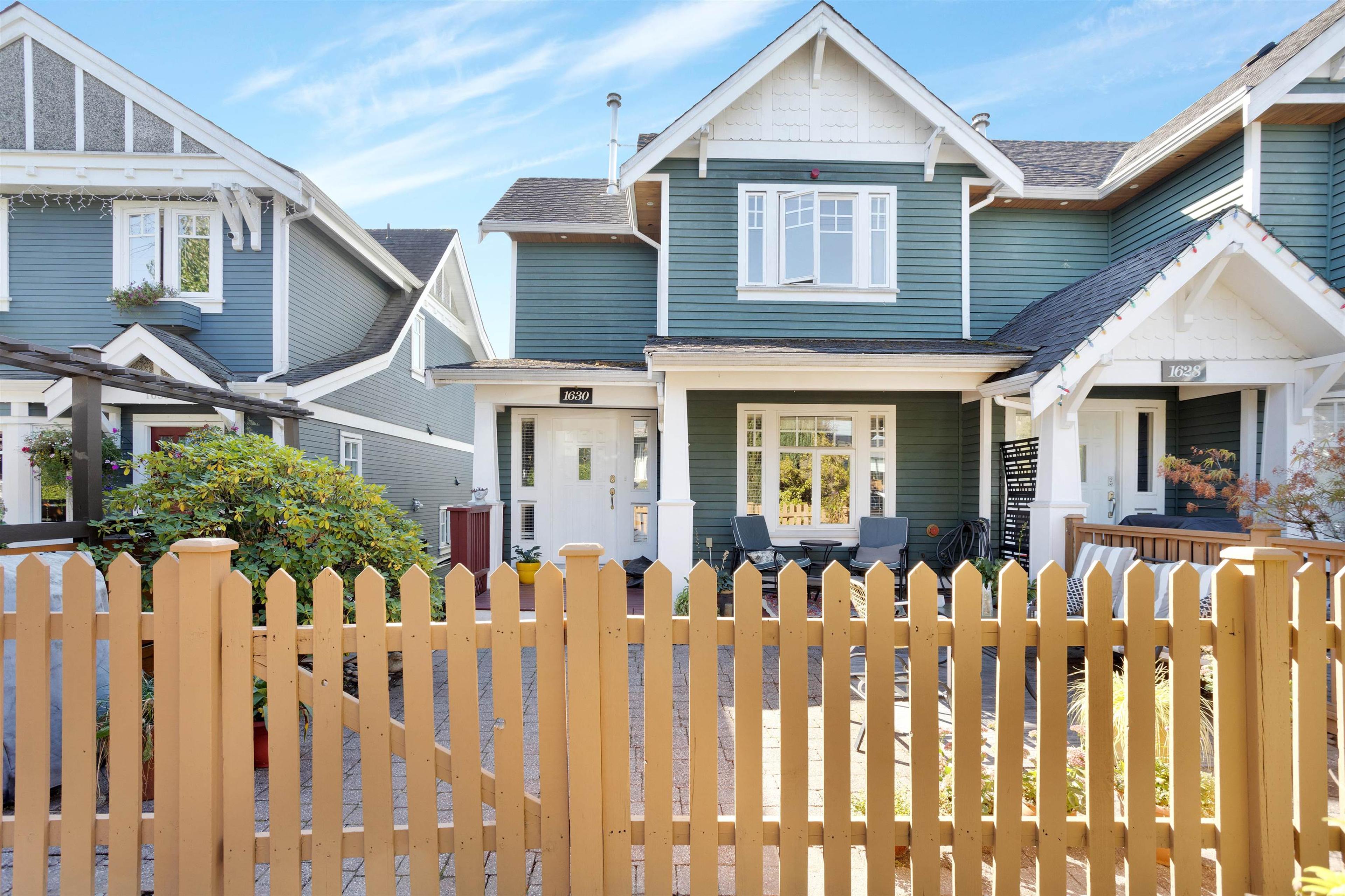 1630 E 11th Avenue, Vancouver - Exteriors - Photo 3