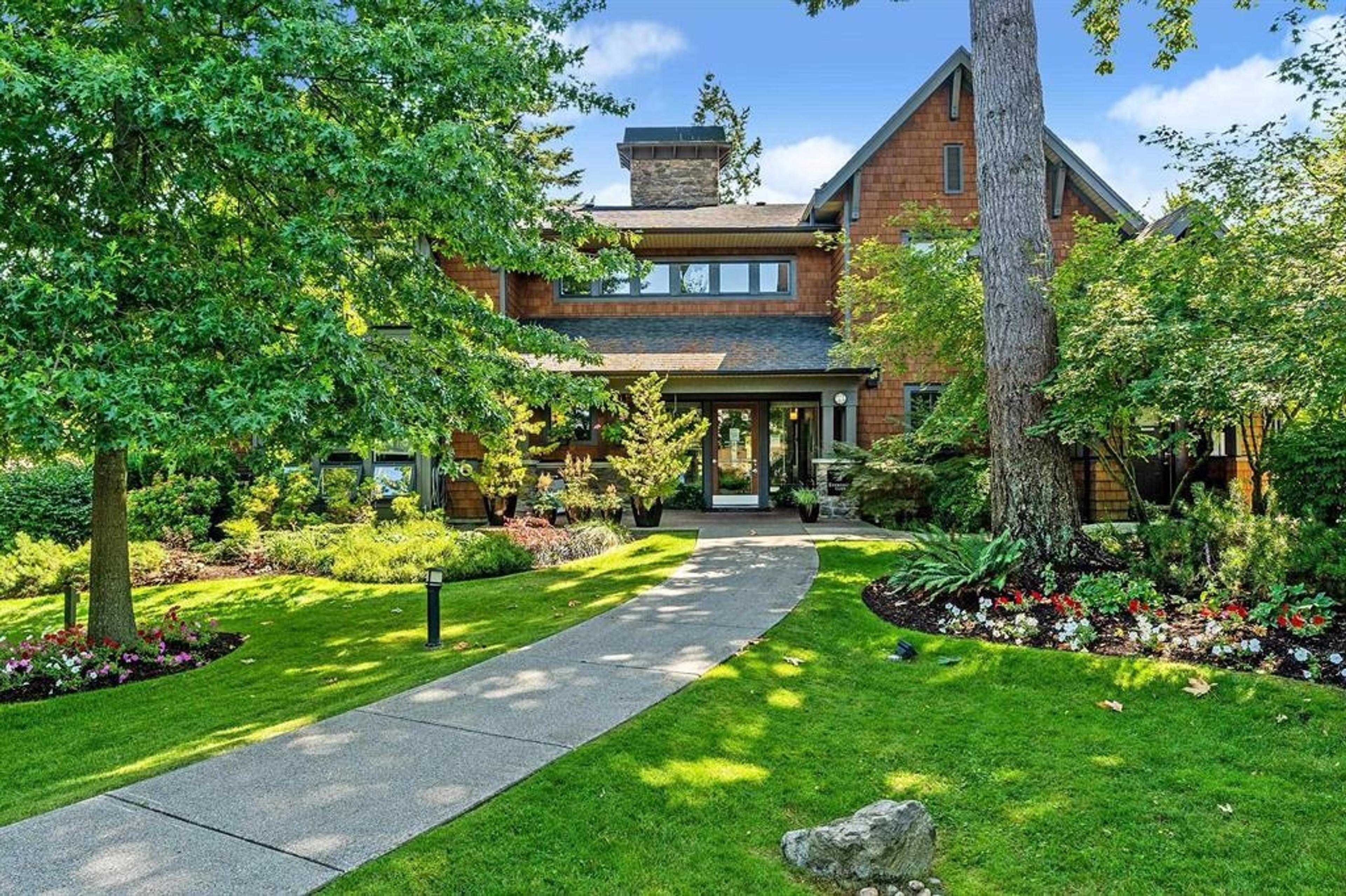 2729 158 Street, Surrey - Exteriors - Photo 4