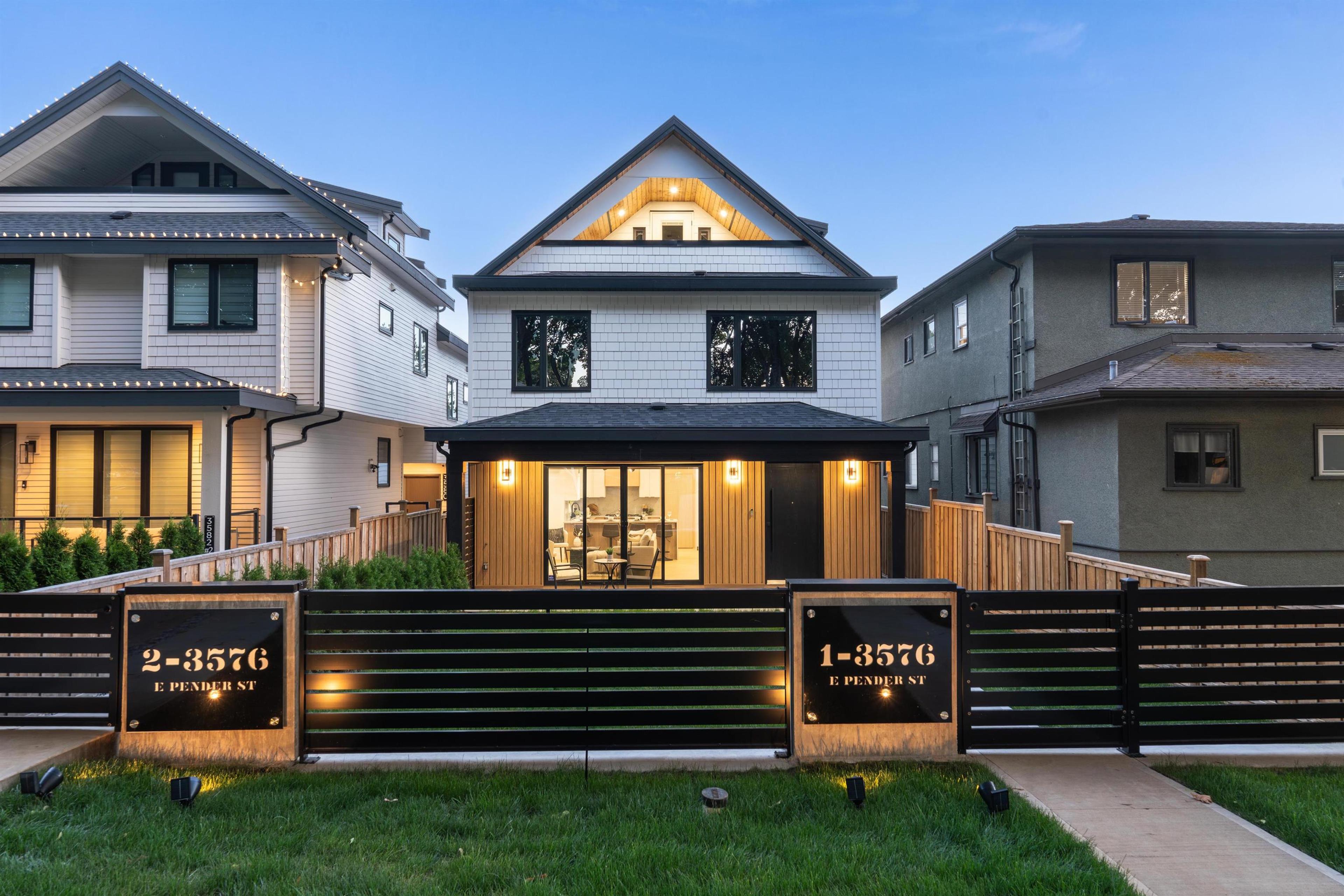 3576 E Pender Street, Vancouver - Exteriors - Photo 5