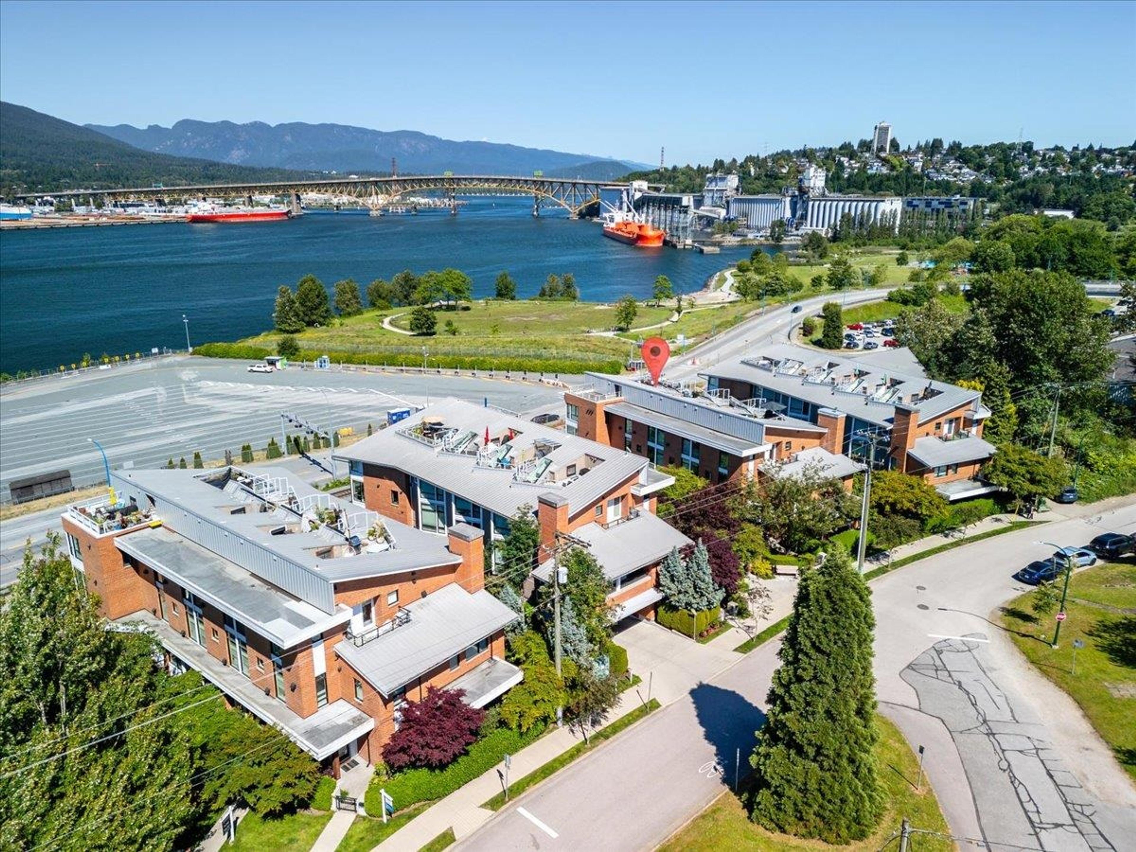 2925 Wall Street, Vancouver - Exteriors - Full Complex View, Drone/Aerial View, Marked/Pin - Photo 3