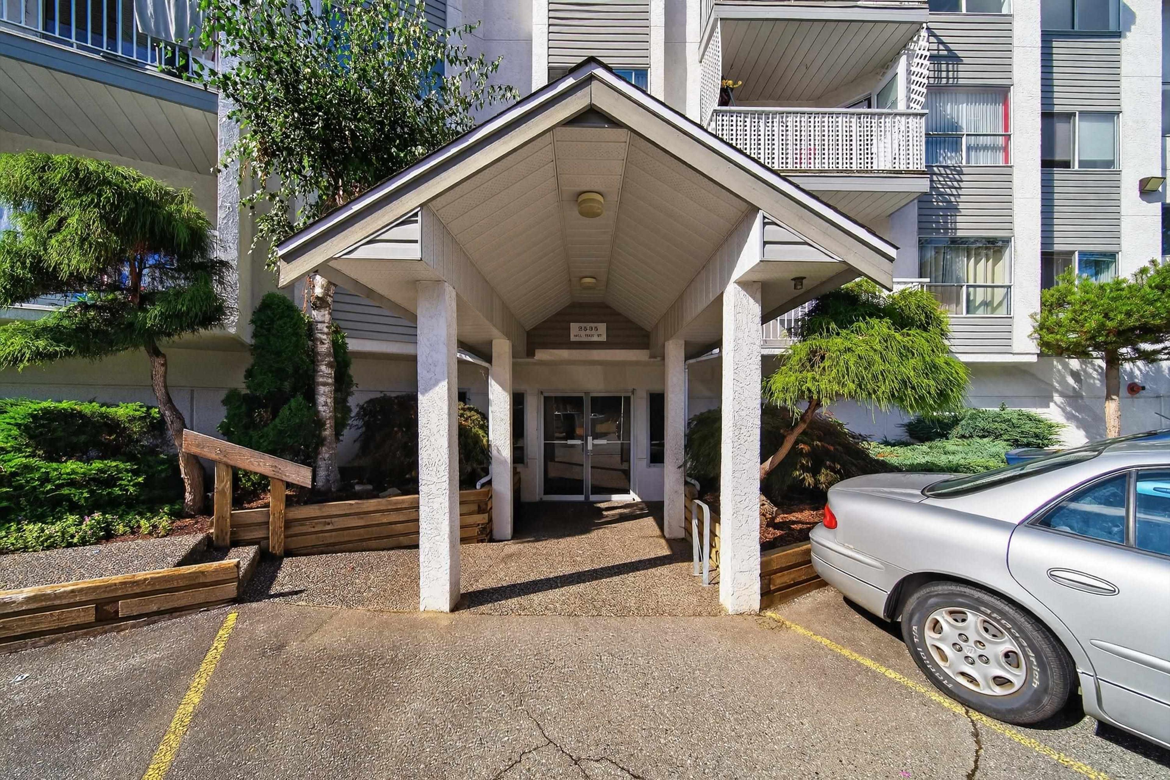 2535 Hill-Tout Street, Abbotsford - Exteriors - Photo 1