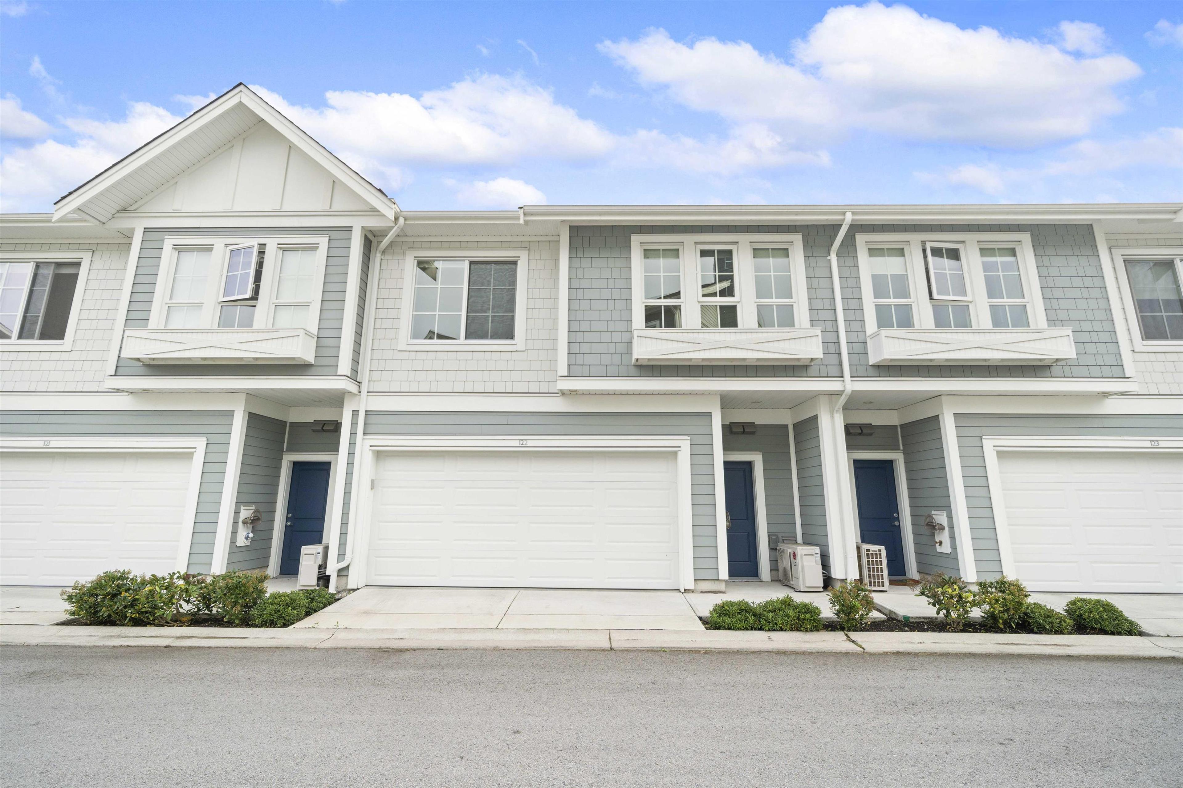 5311 Admiral Way, Ladner - Exteriors - Full Complex View - Photo 5