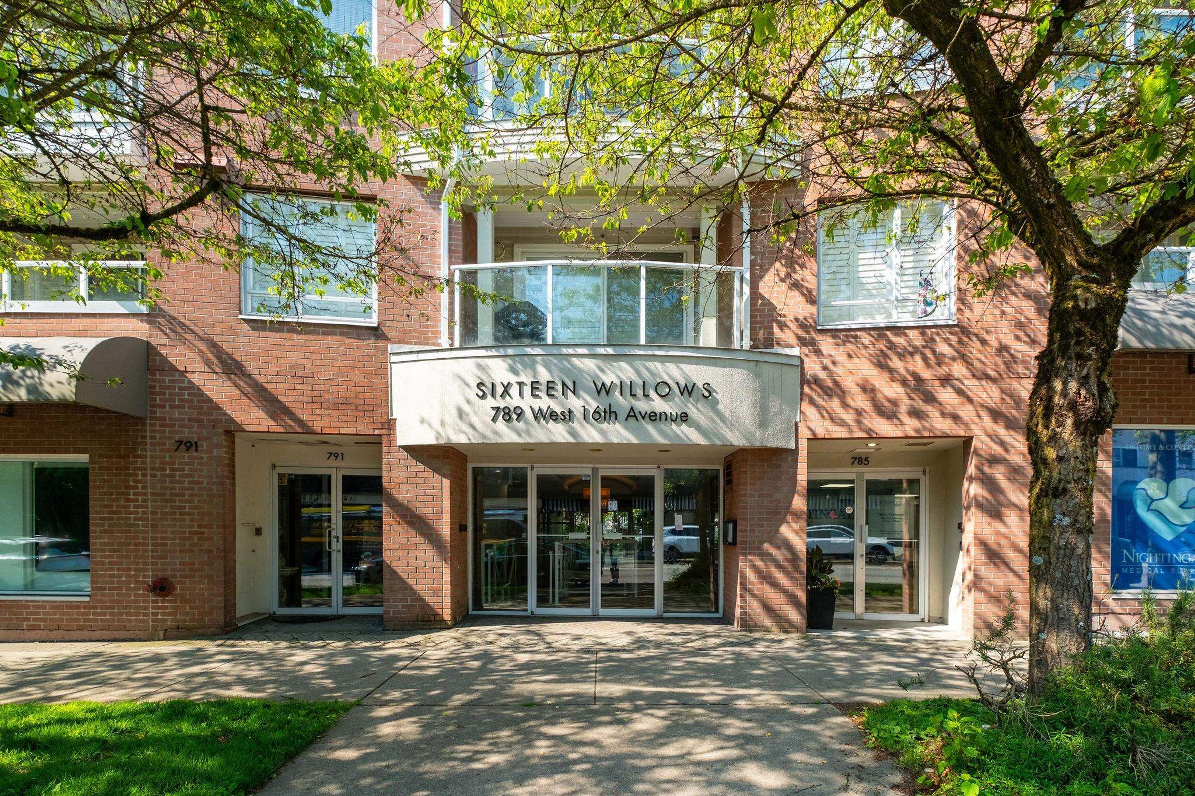 789 W 16 Avenue, Vancouver - Exteriors - Photo 2