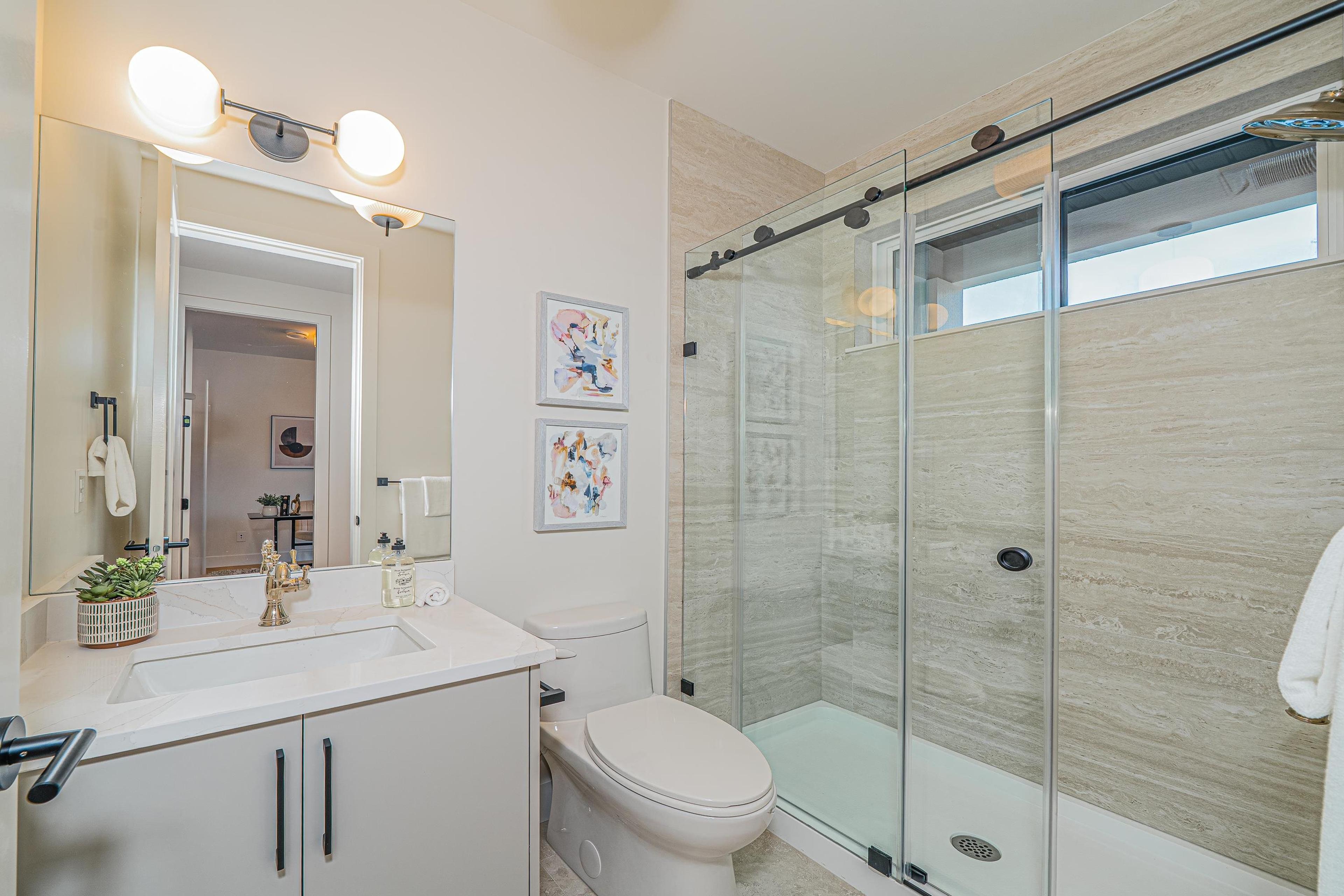 3815 Oxford Street, Burnaby - Exteriors - Photo 3