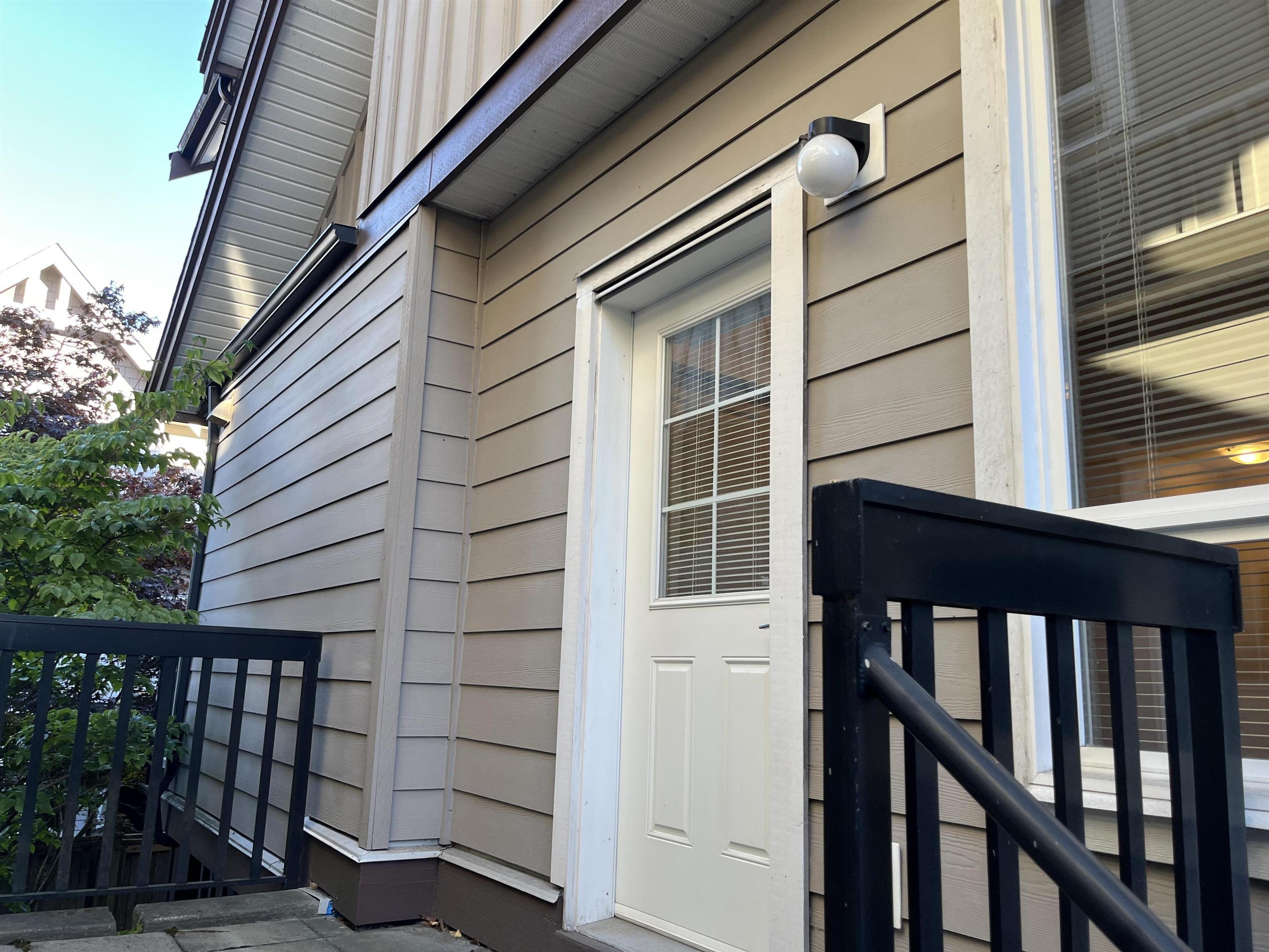 9551 Ferndale Road, Richmond - Exteriors - Photo 5