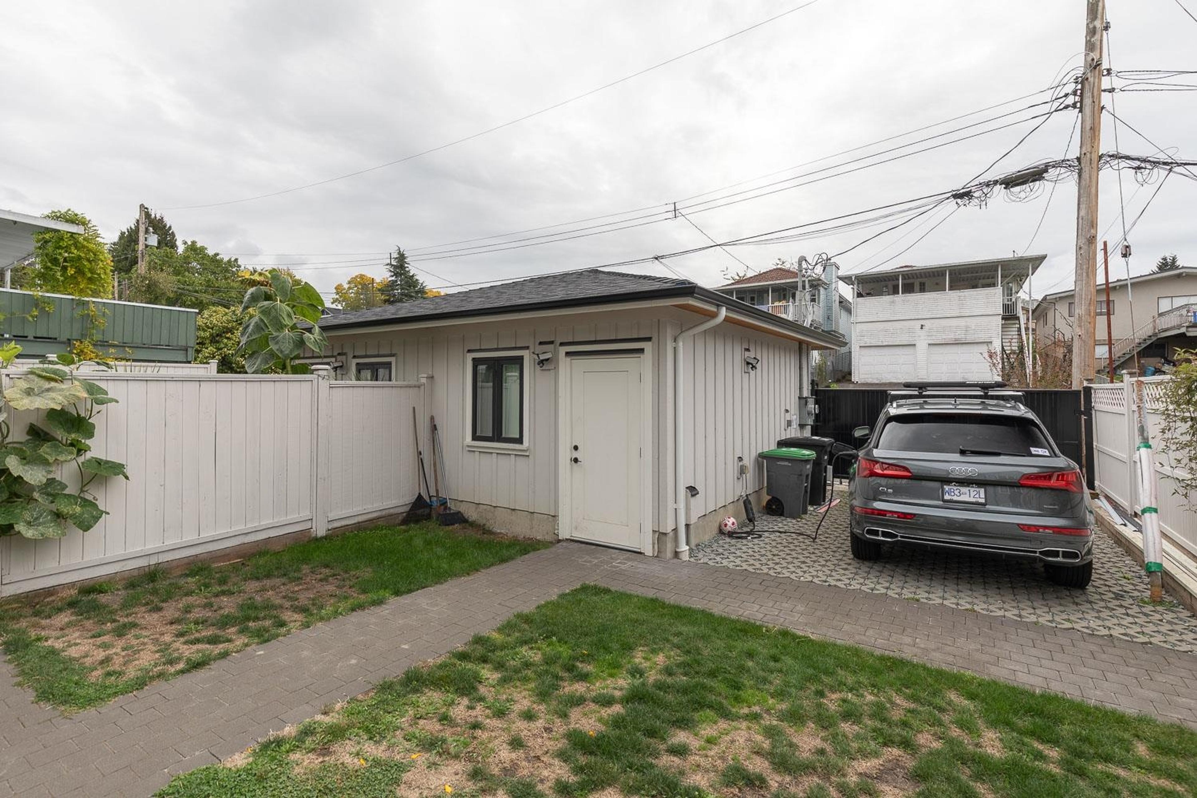 1438 E 17th Avenue, Vancouver - Exteriors - Photo 1