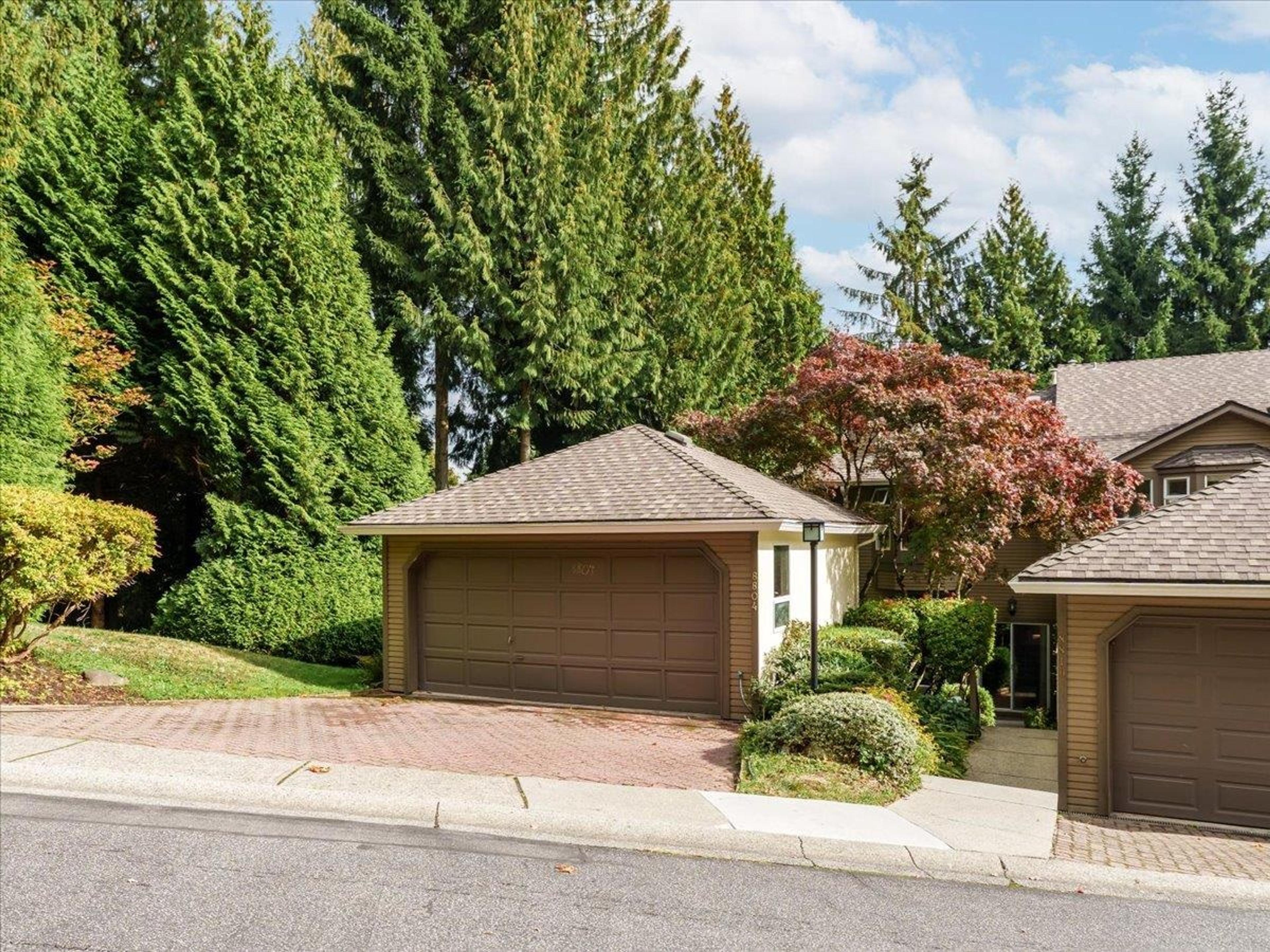 8804 Robins Court, Burnaby - Exteriors - Photo 8