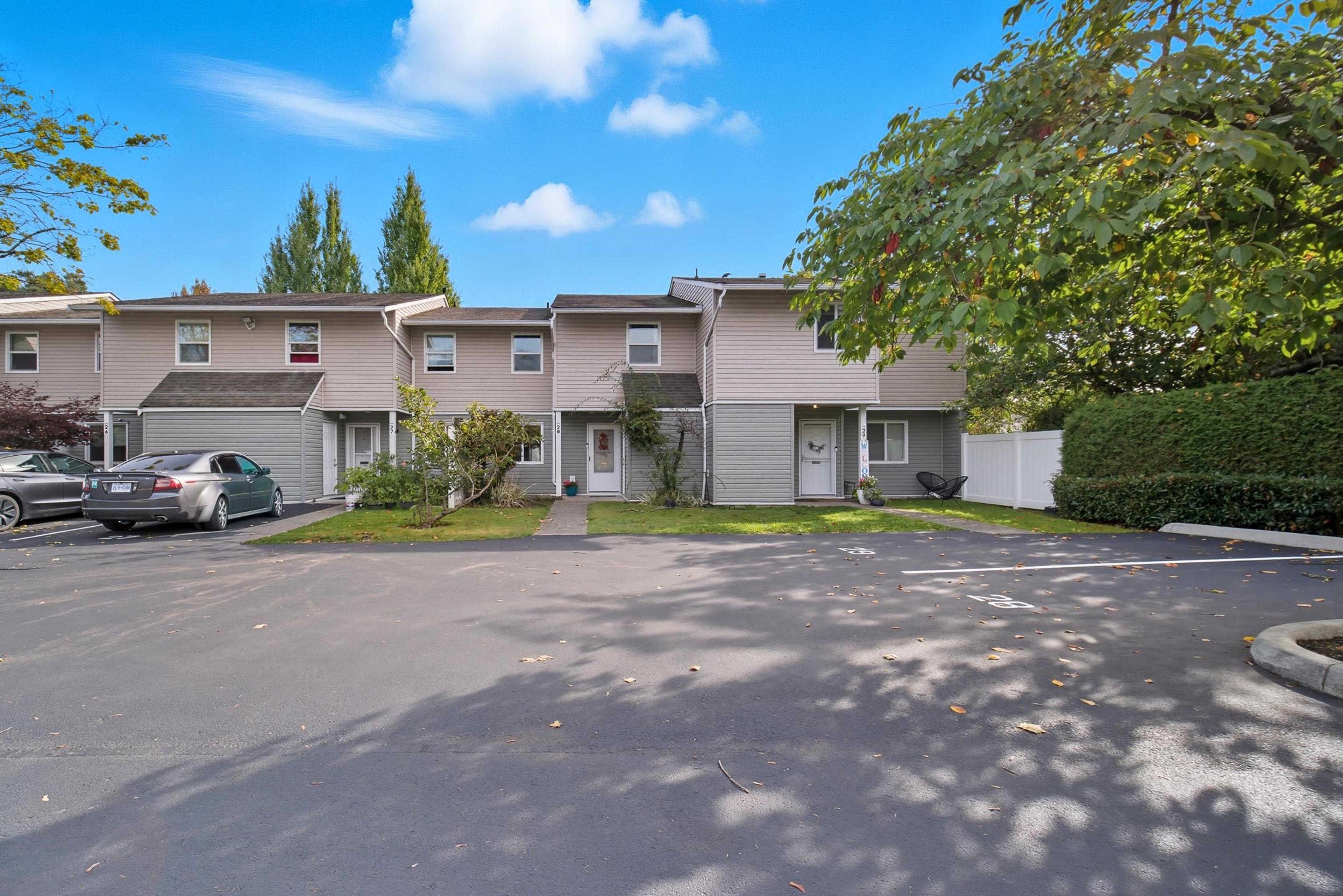 5305 204 Street, Langley - Exteriors - Photo 3