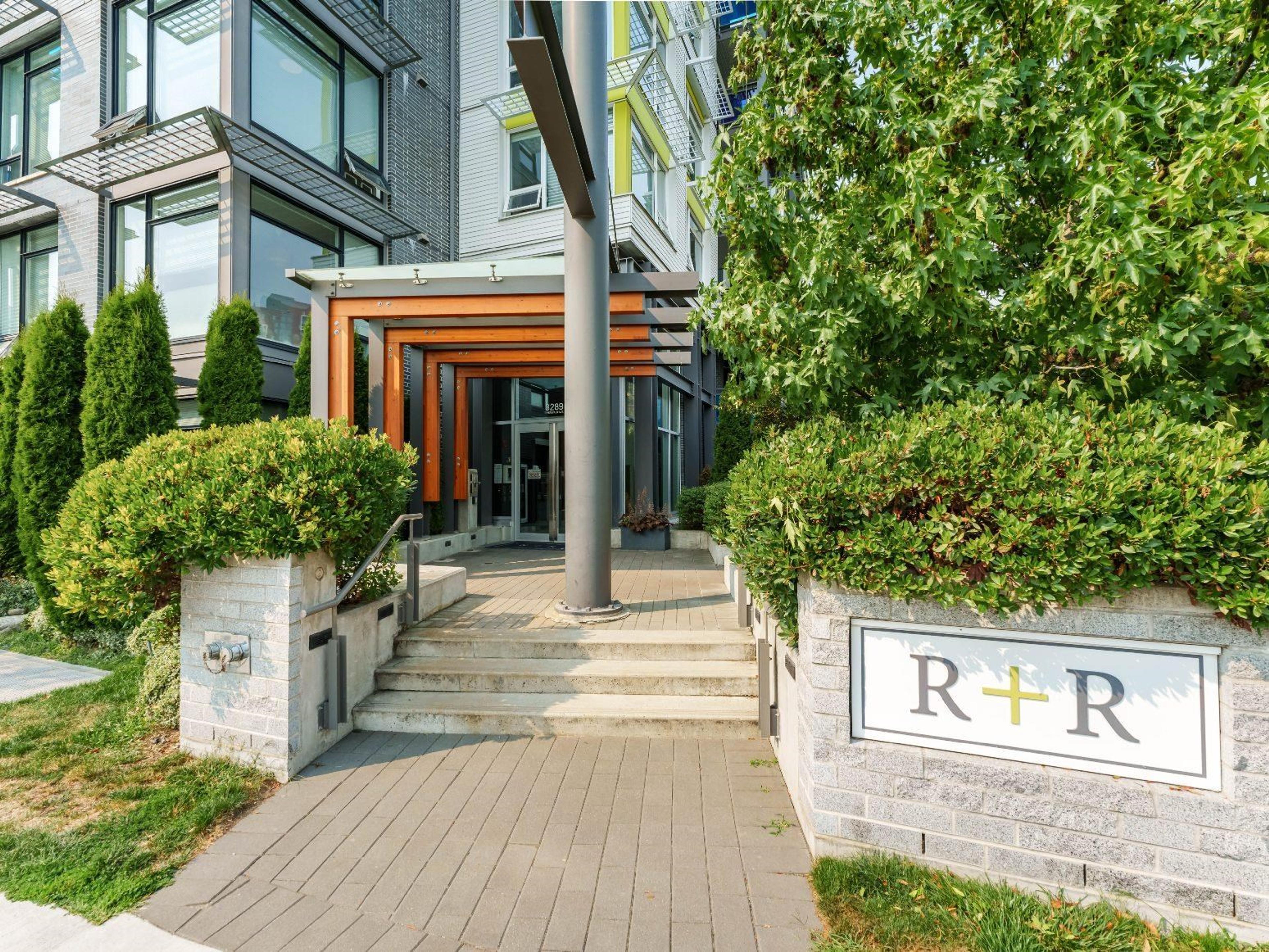 3289 Riverwalk Avenue, Vancouver - Exteriors - Photo 4