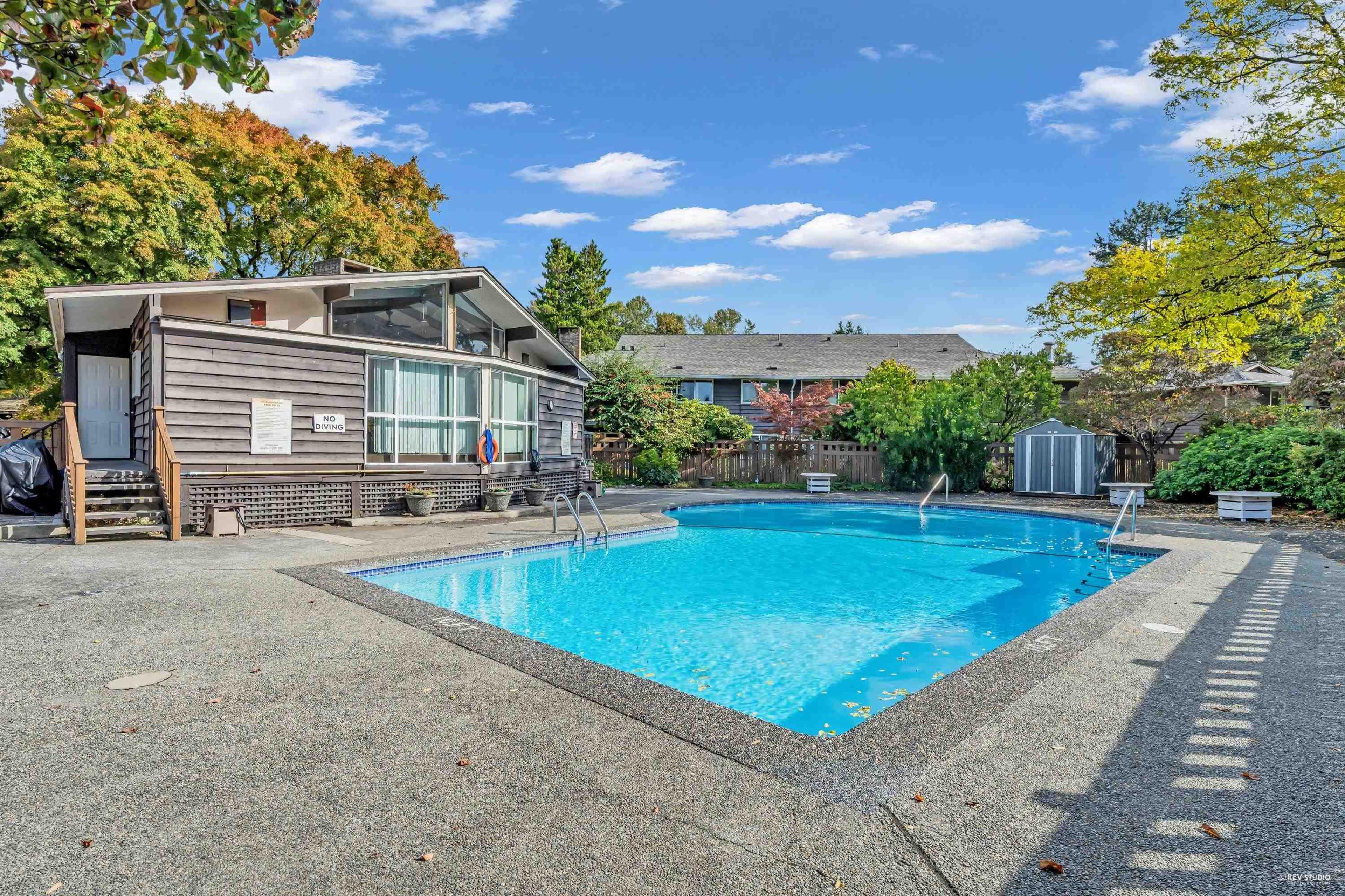 555 W 28th Street, North Vancouver - Outdoor Amenities - Outdoor Pool - Photo 1