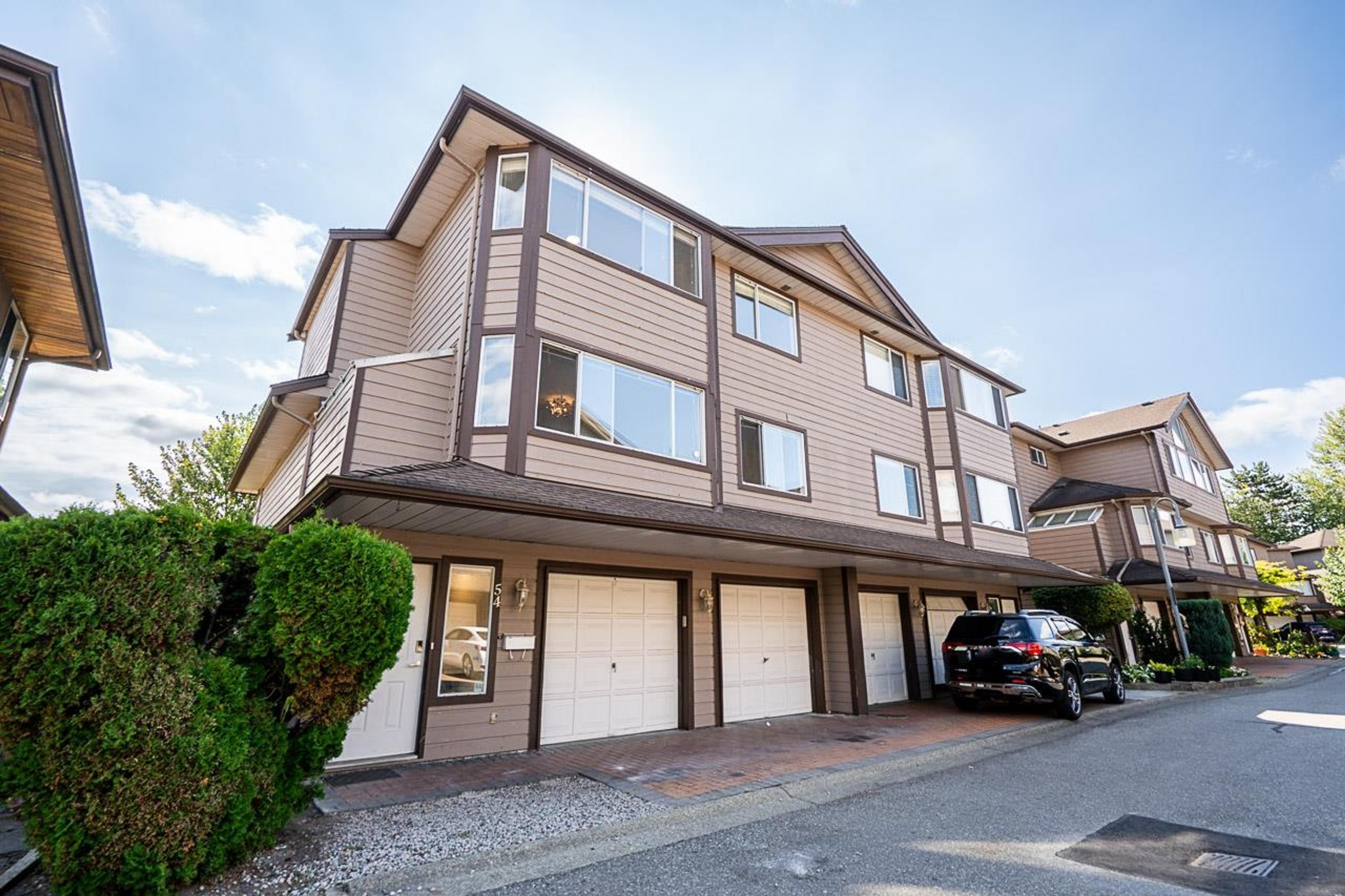 5380 Smith Drive, Richmond - Exteriors - Photo 1