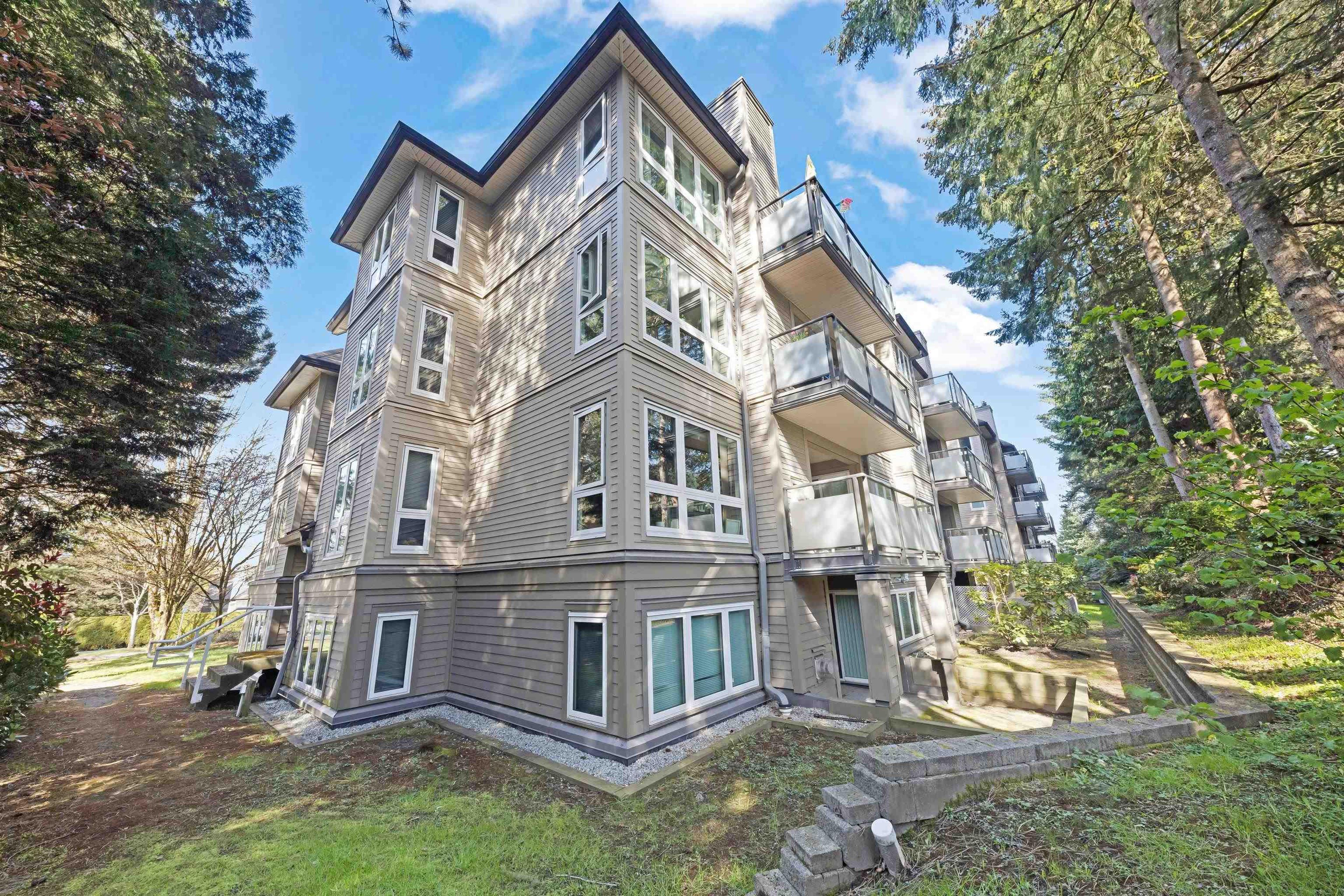 3950 Linwood Street, Burnaby - Exteriors - Photo 1