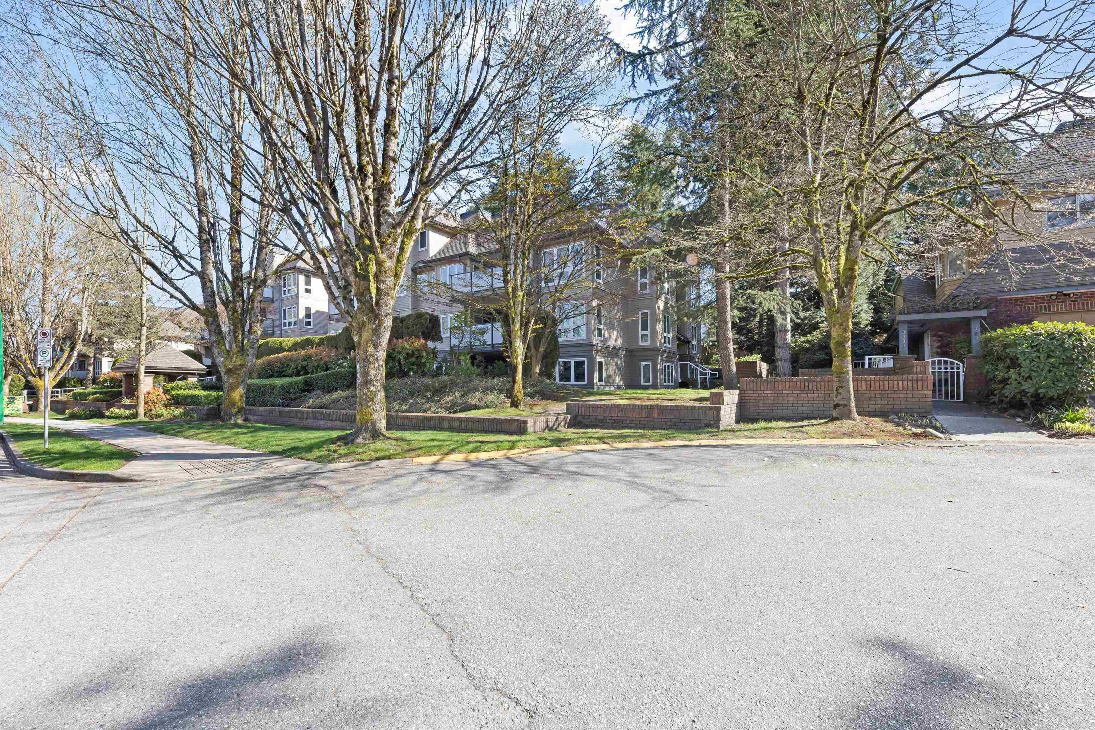 3950 Linwood Street, Burnaby - Exteriors - Full Complex View - Photo 5