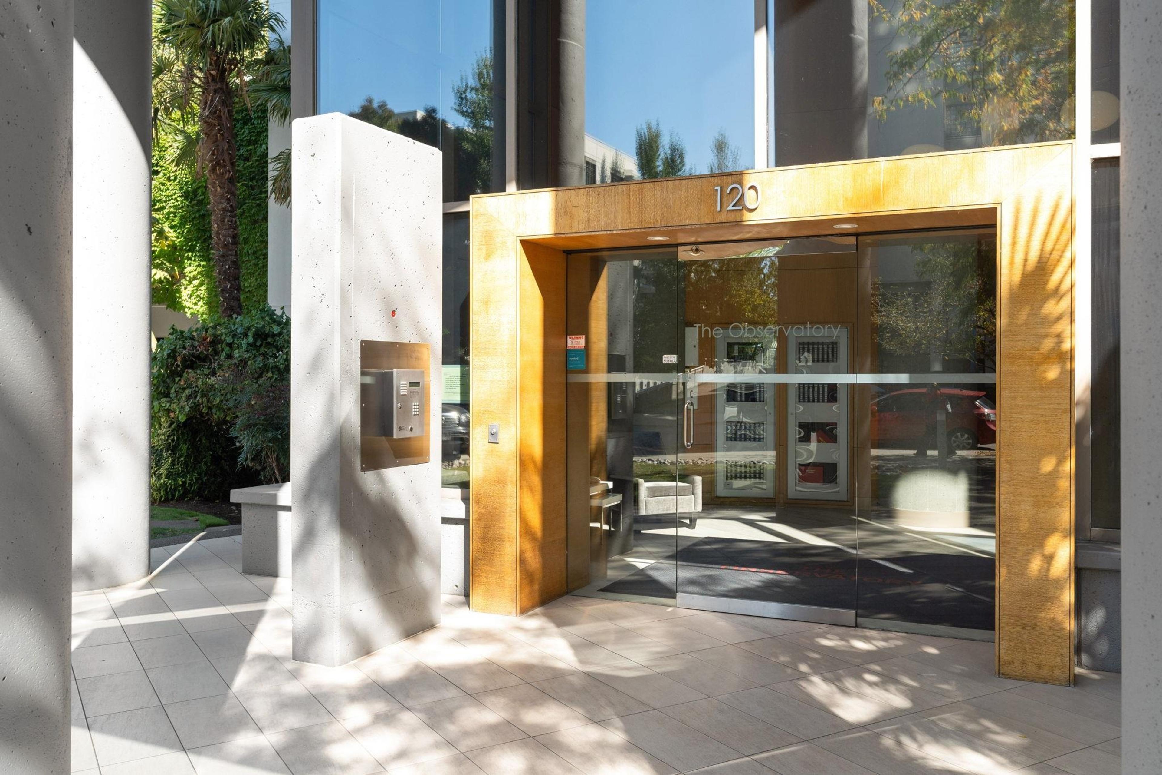 120 W 2nd Street, North Vancouver - Exteriors - Photo 1