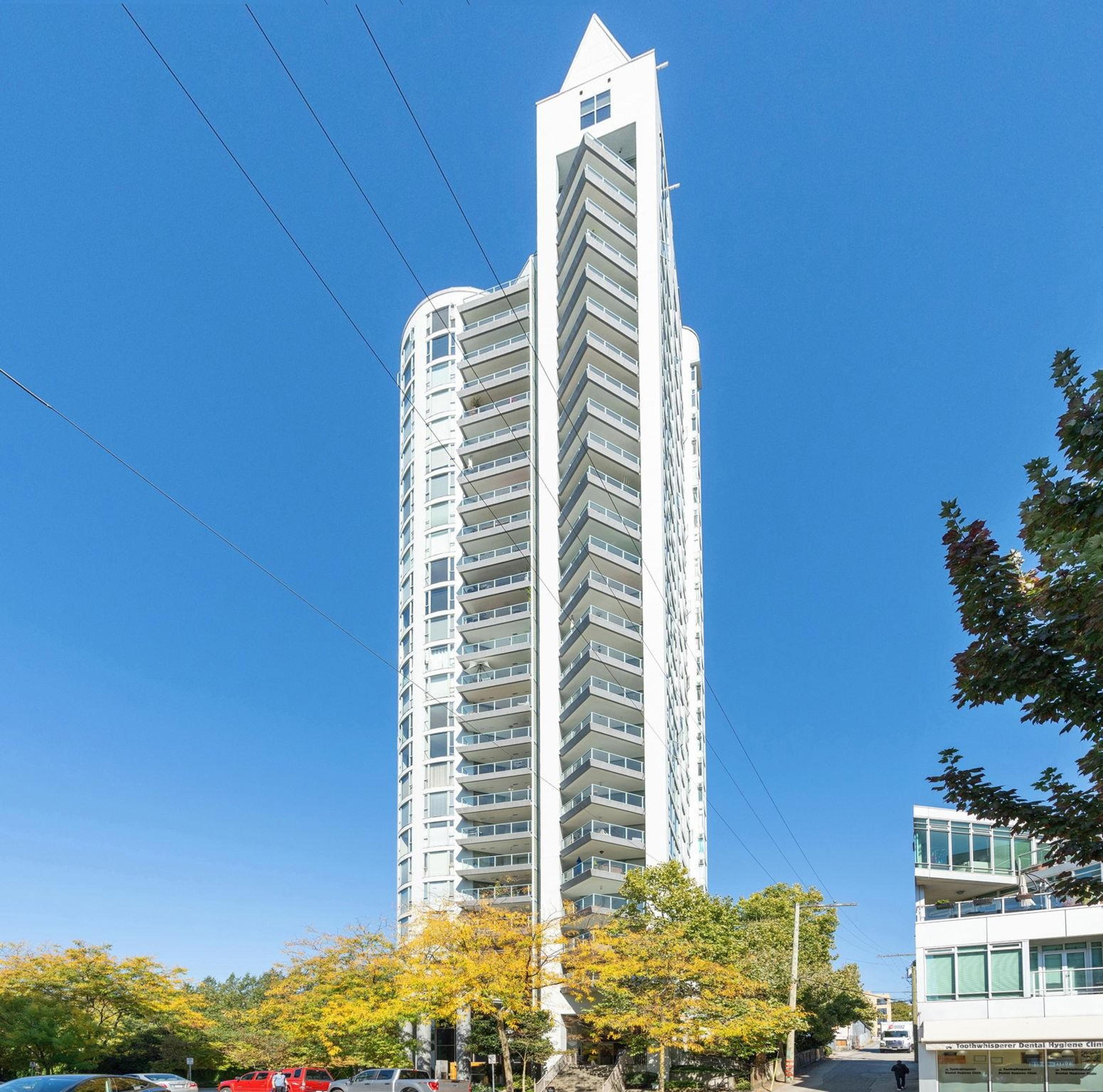 120 W 2nd Street, North Vancouver - Exteriors - Photo 2