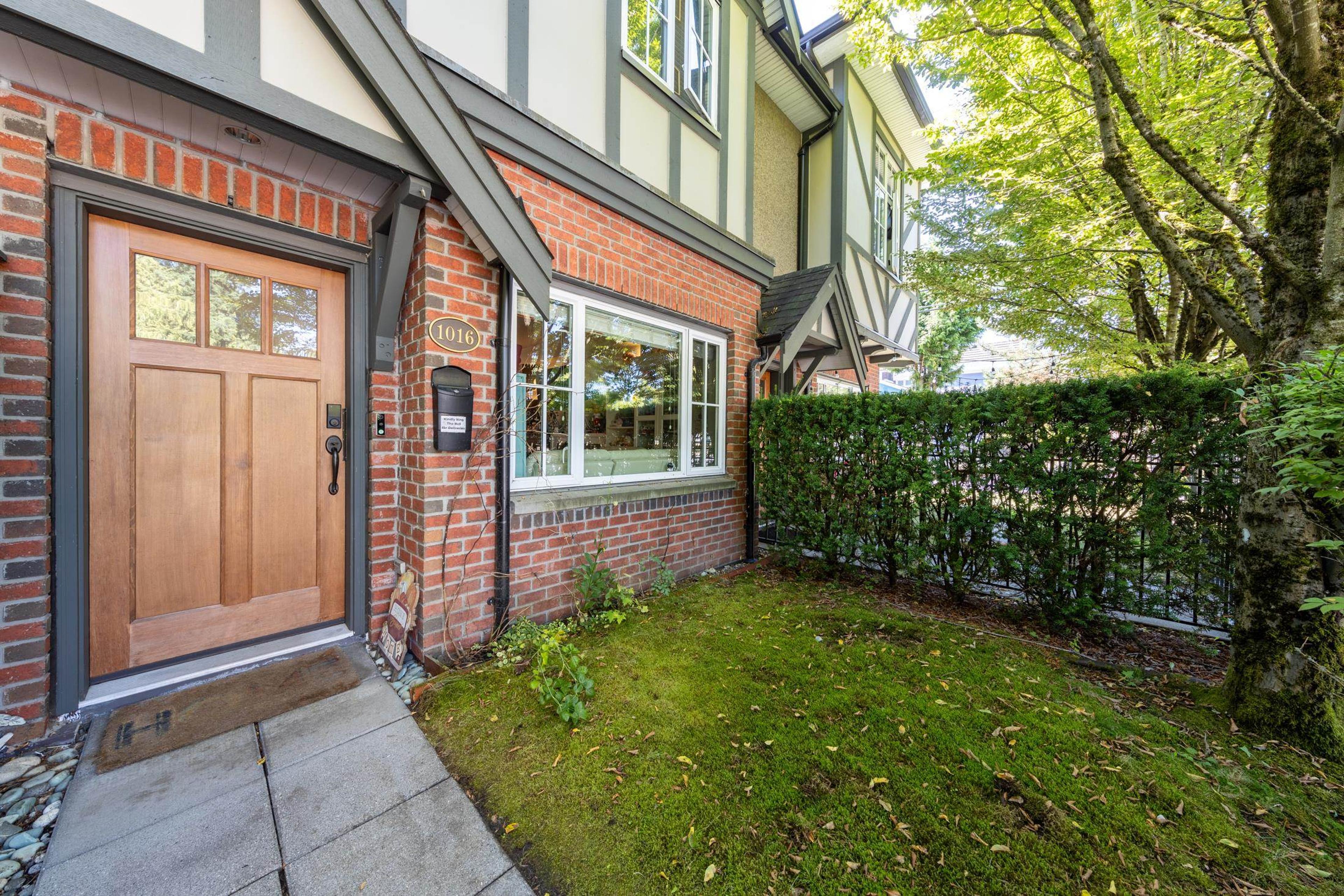 1016 W 45th Avenue, Vancouver - Exteriors - Photo 4