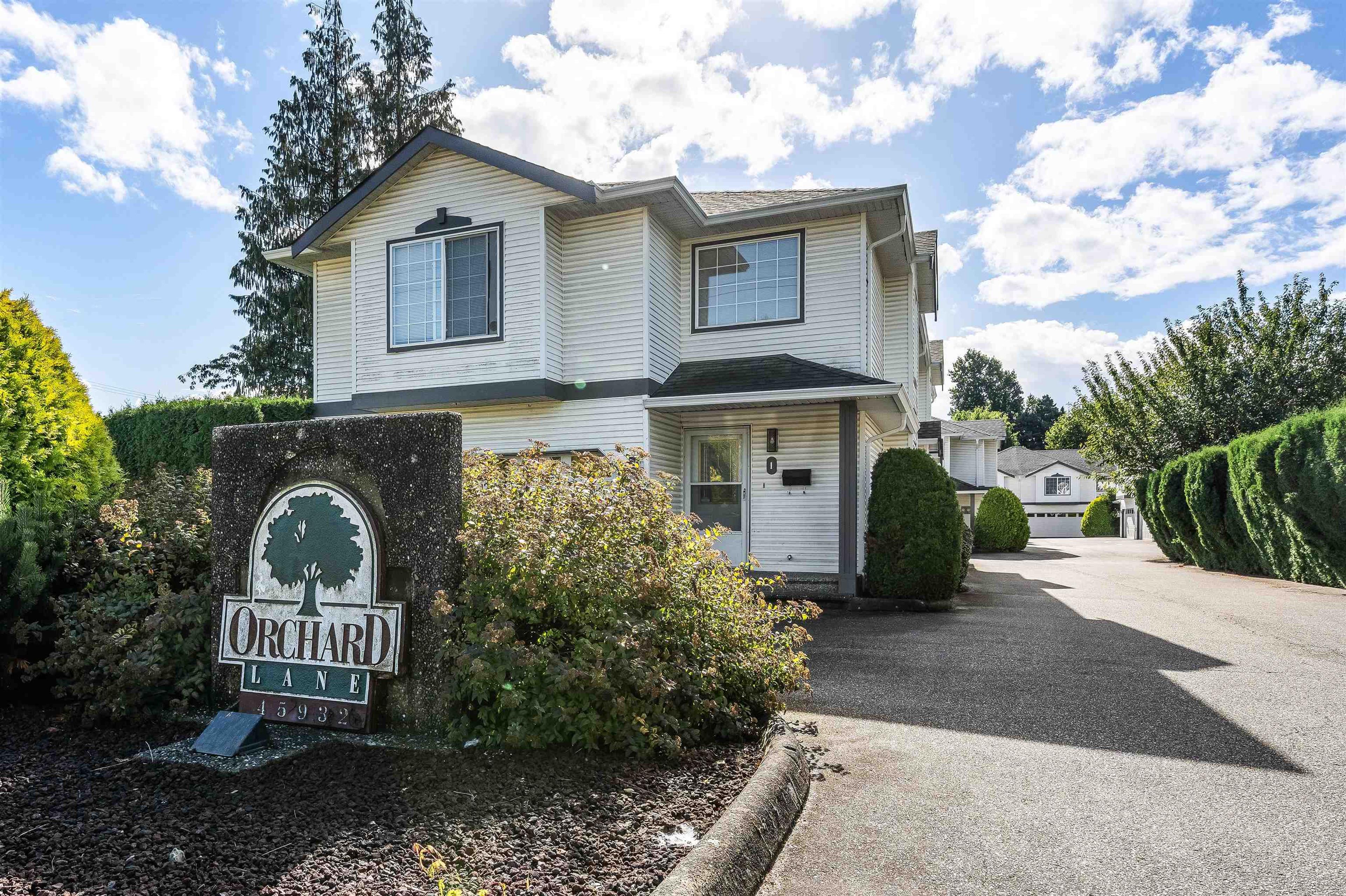 45932 Lewis Avenue, Chilliwack - Exteriors - Full Complex View - Photo 3