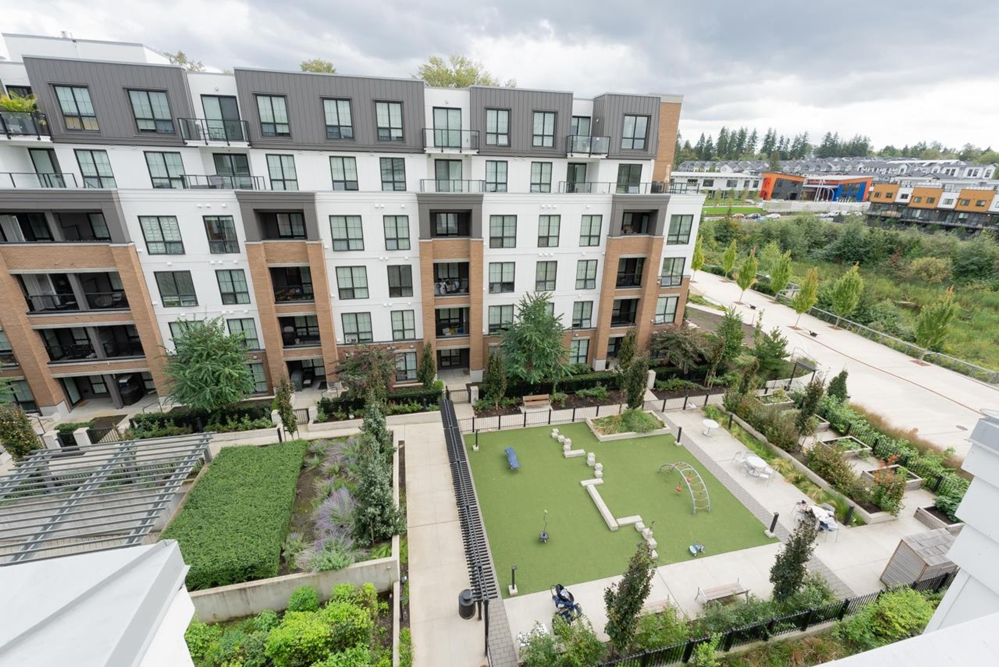 20018 83a Avenue, Langley - Exteriors - Full Complex View - Photo 1