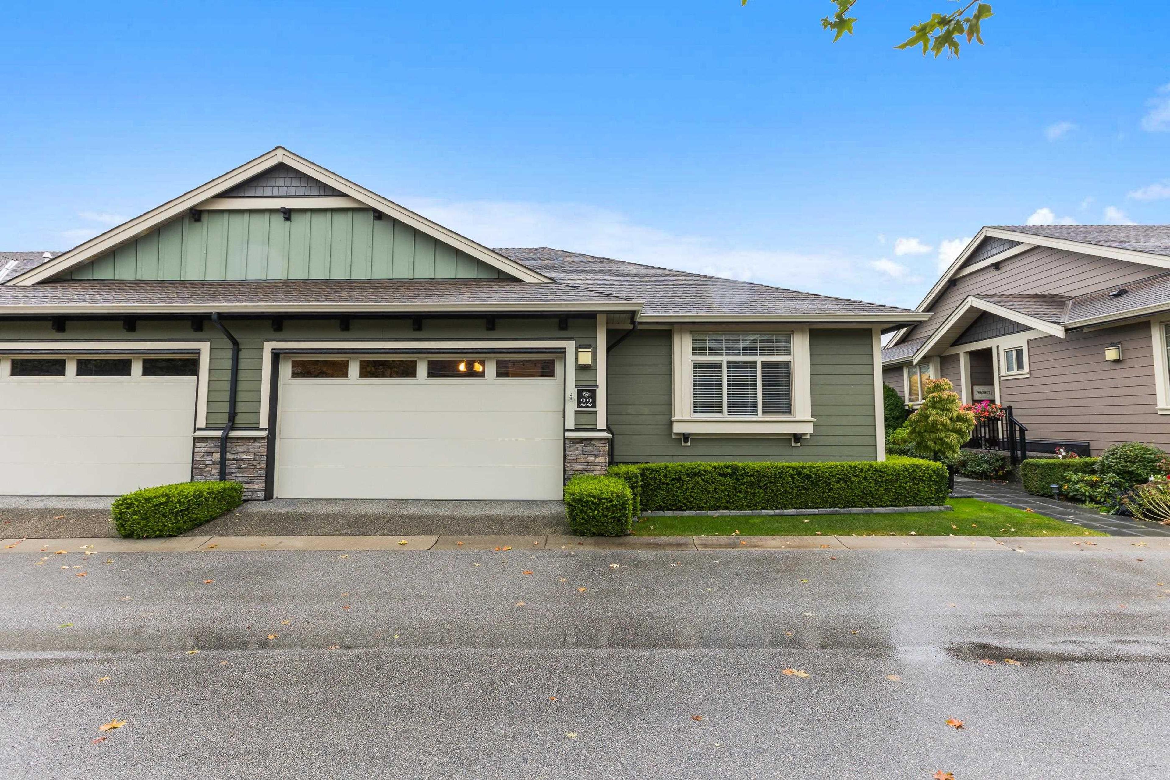 350 174 Street, Surrey - Exteriors - Photo 1