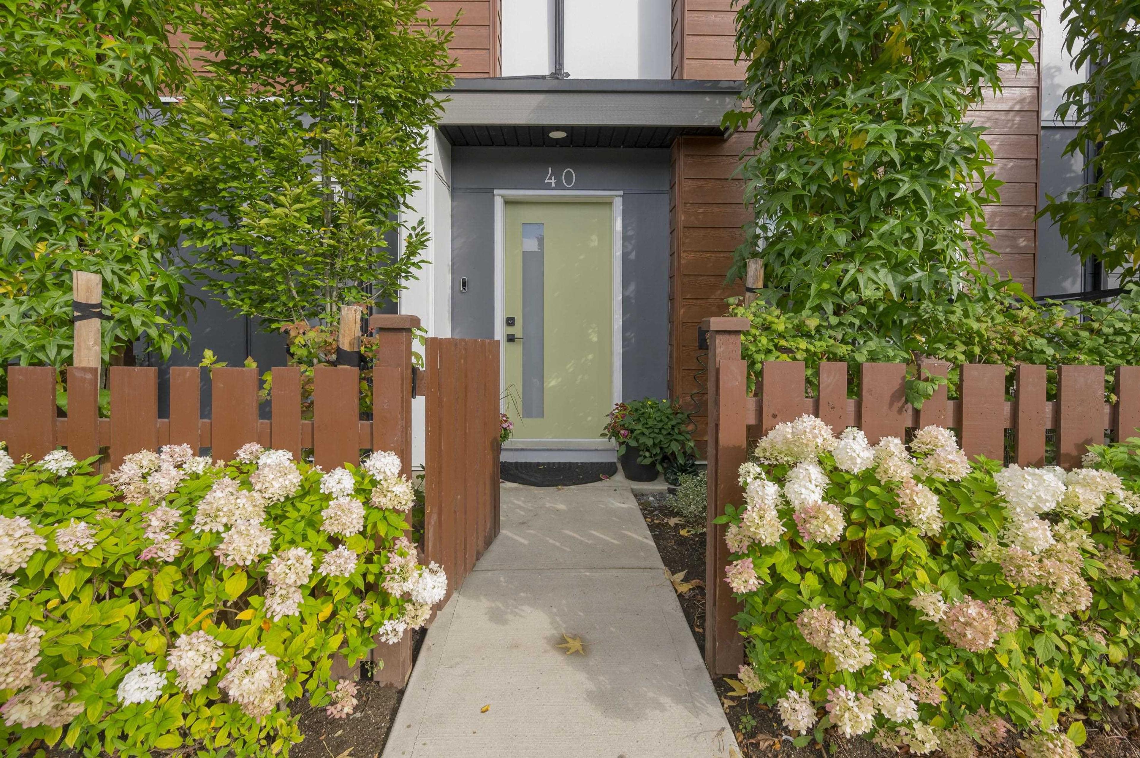 20155 84 Avenue, Langley - Exteriors - Photo 1