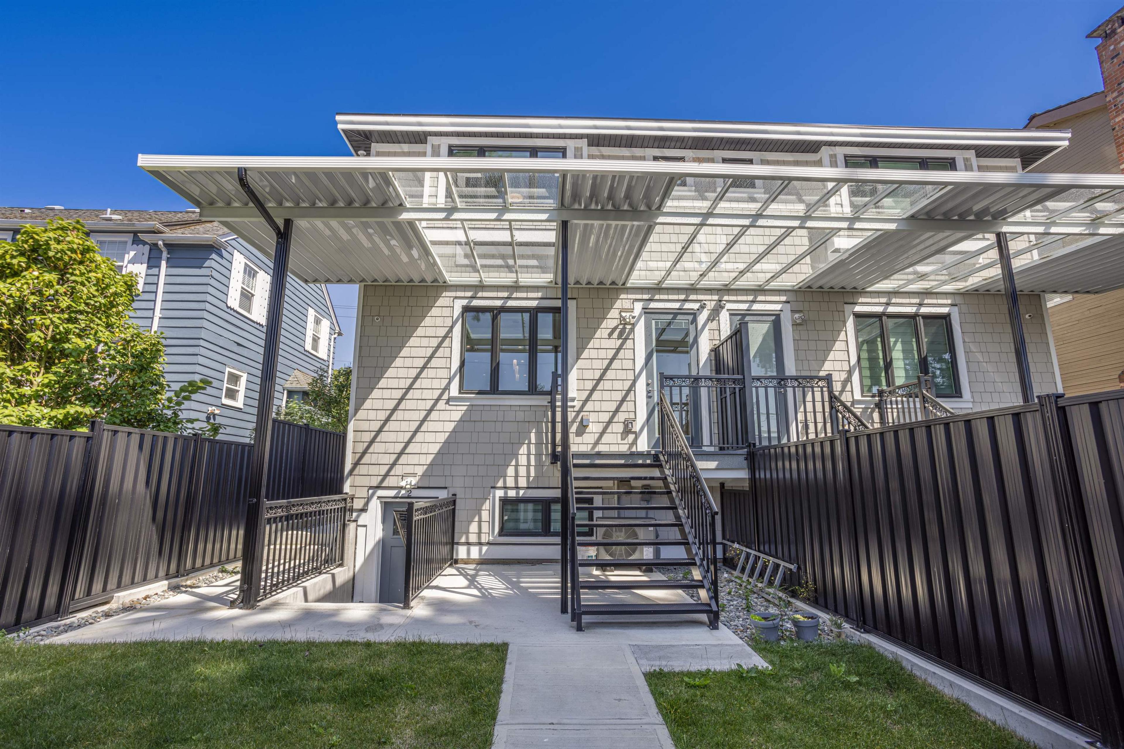 1470 W 57th Avenue, Vancouver - Exteriors - Photo 2