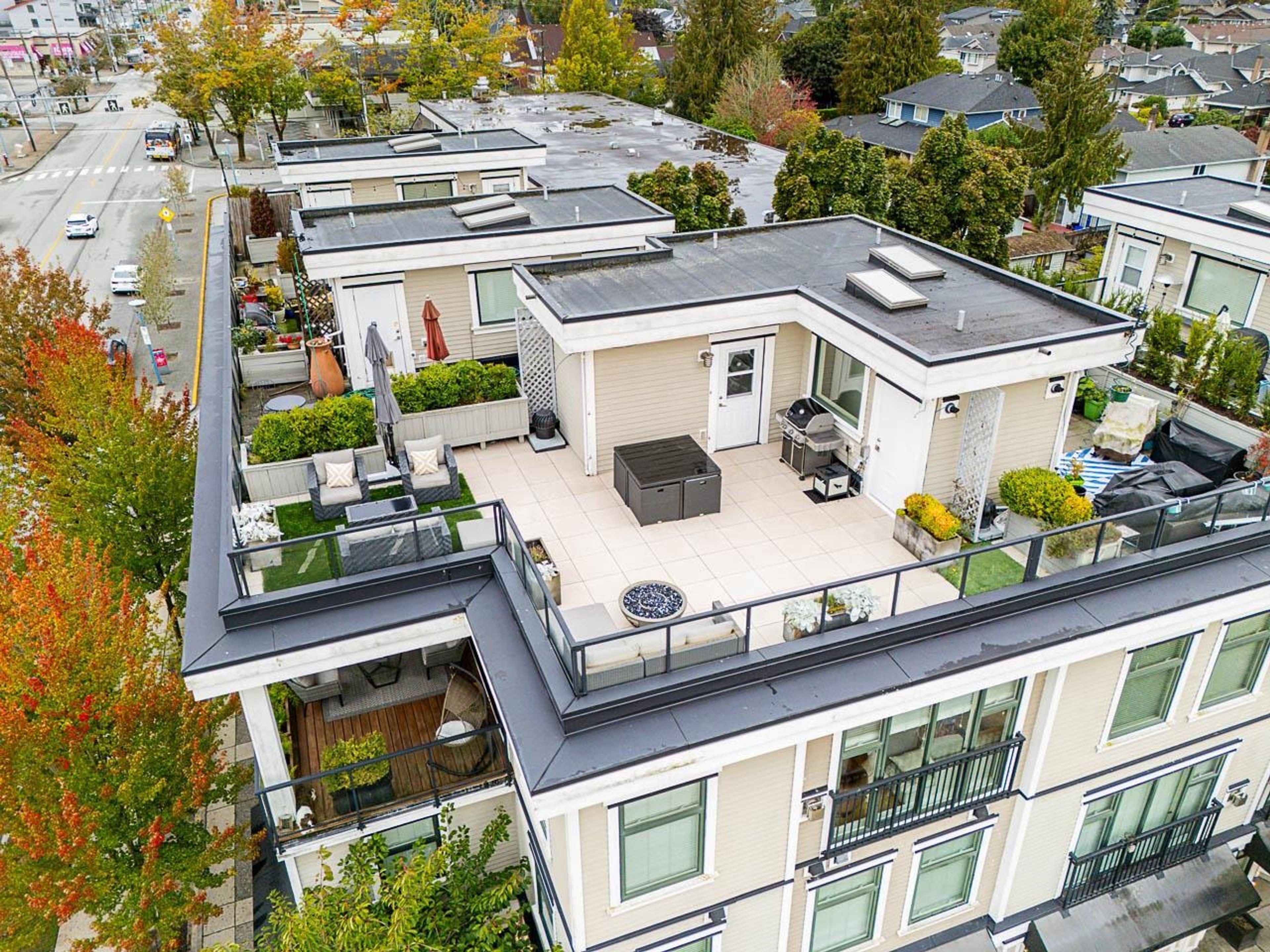 3993 Chatham Street, Richmond - Exteriors - Full Complex View, Drone/Aerial View - Photo 9