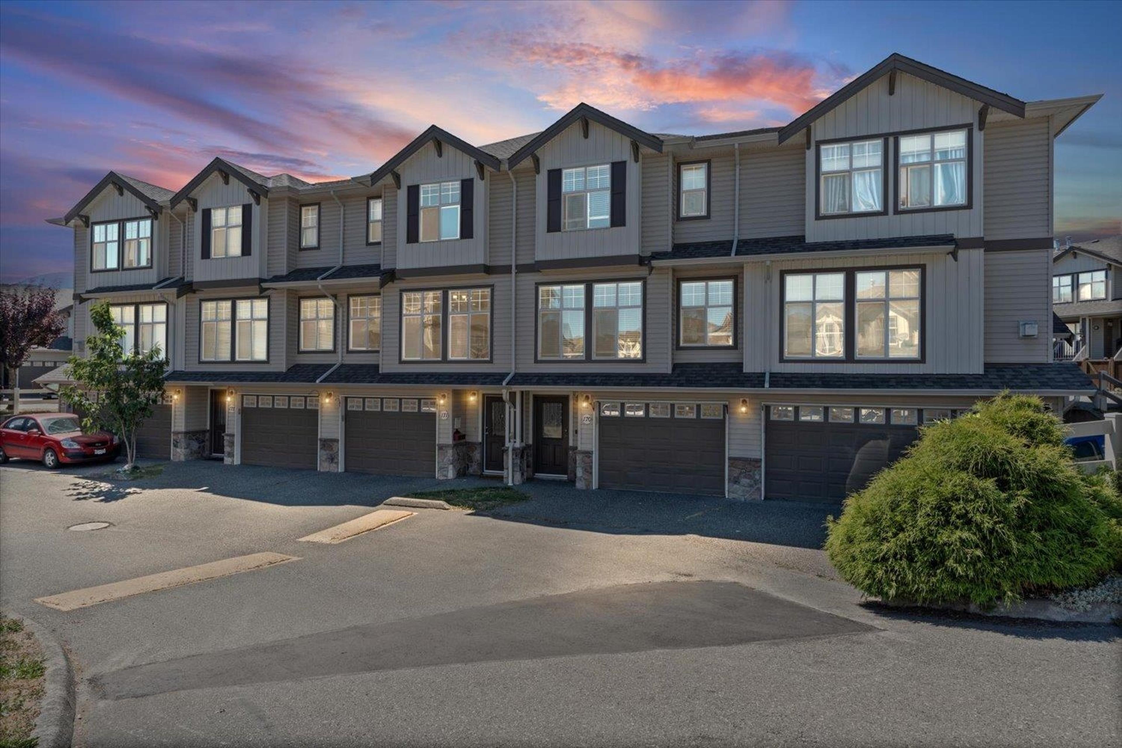 6450 Vedder Road, Chilliwack - Exteriors - Full Complex View - Photo 1