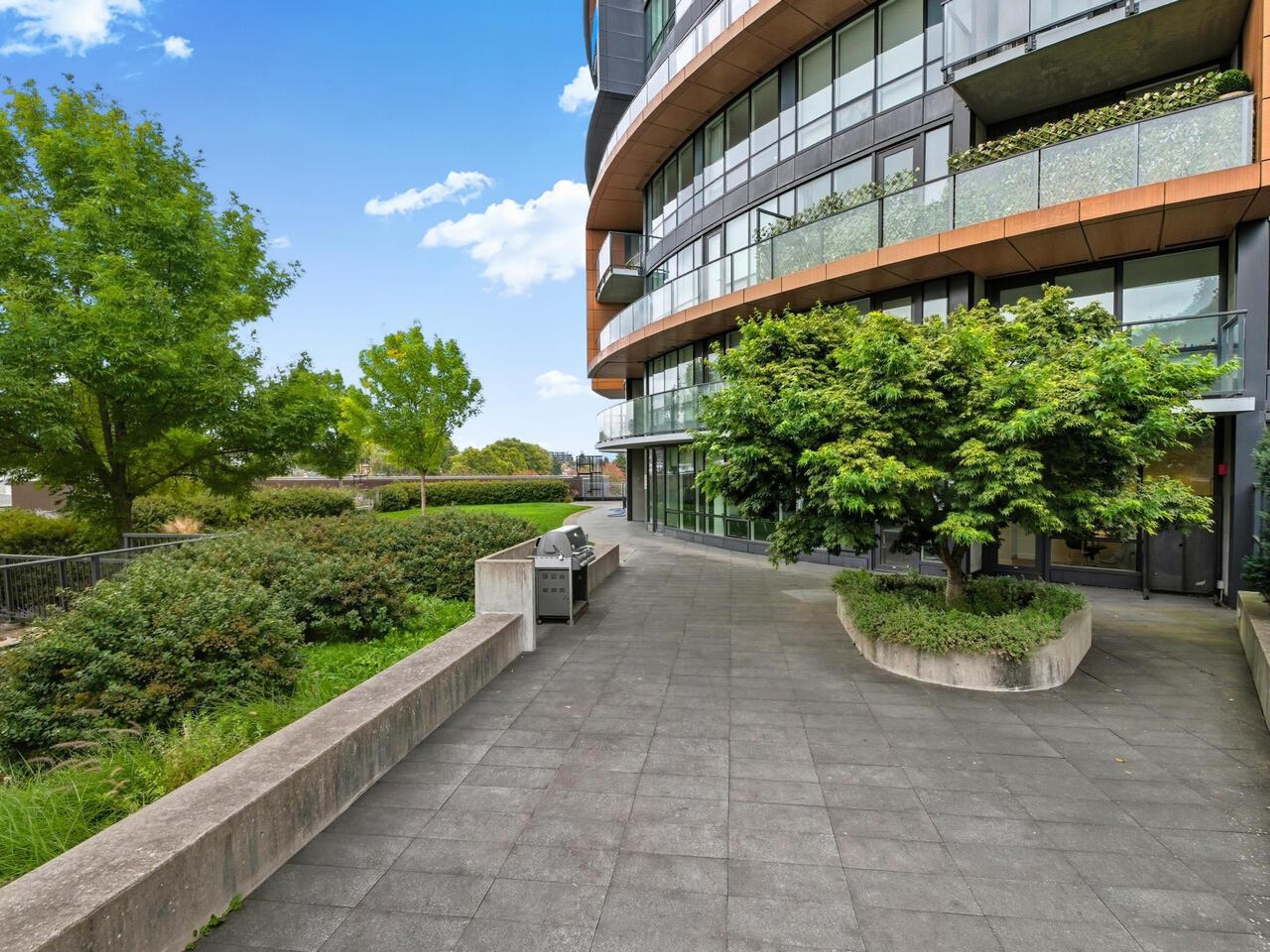 8488 Cornish Street, Vancouver - Exteriors - Photo 5