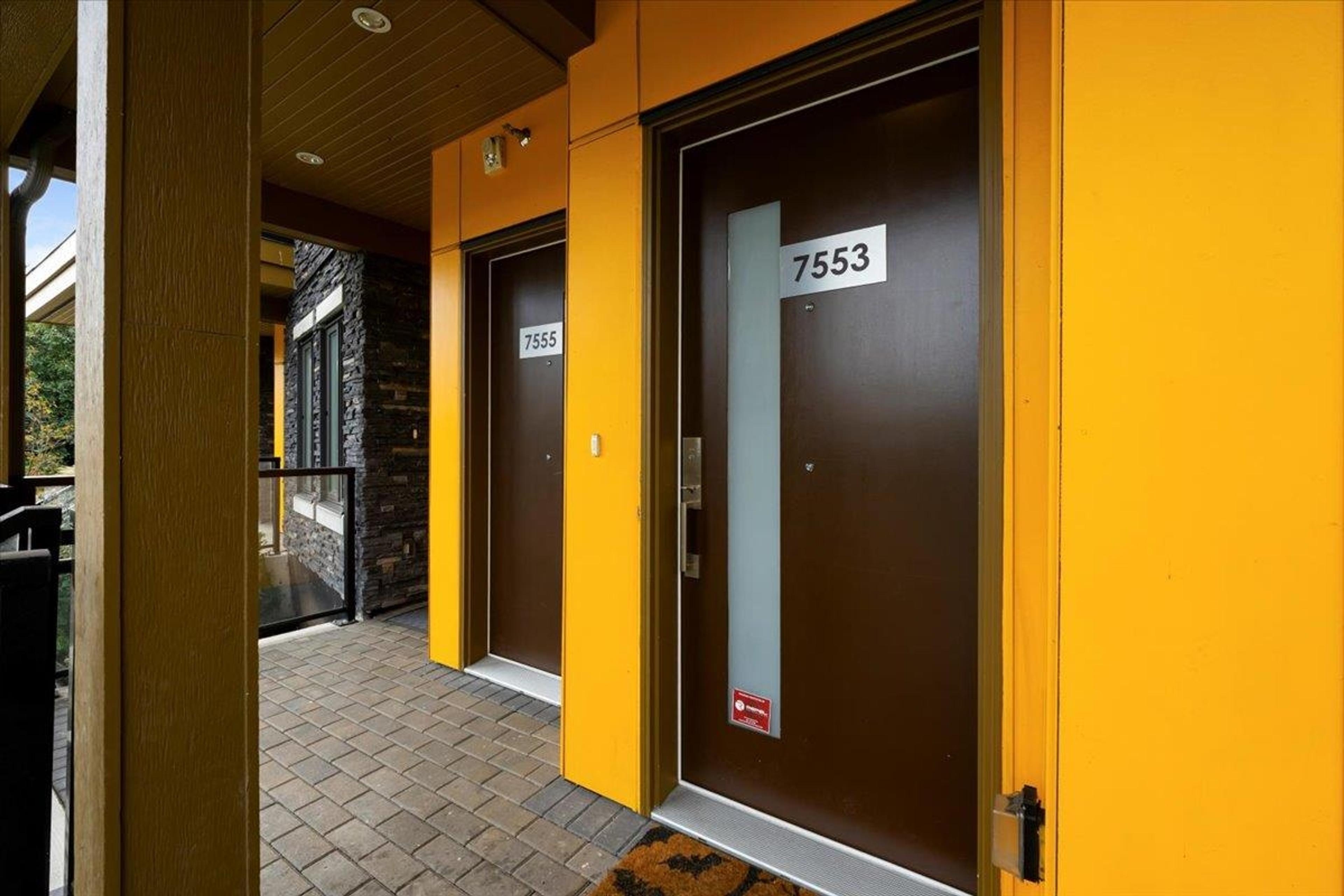 7565 Oak Street, Vancouver - Exteriors - Photo 2