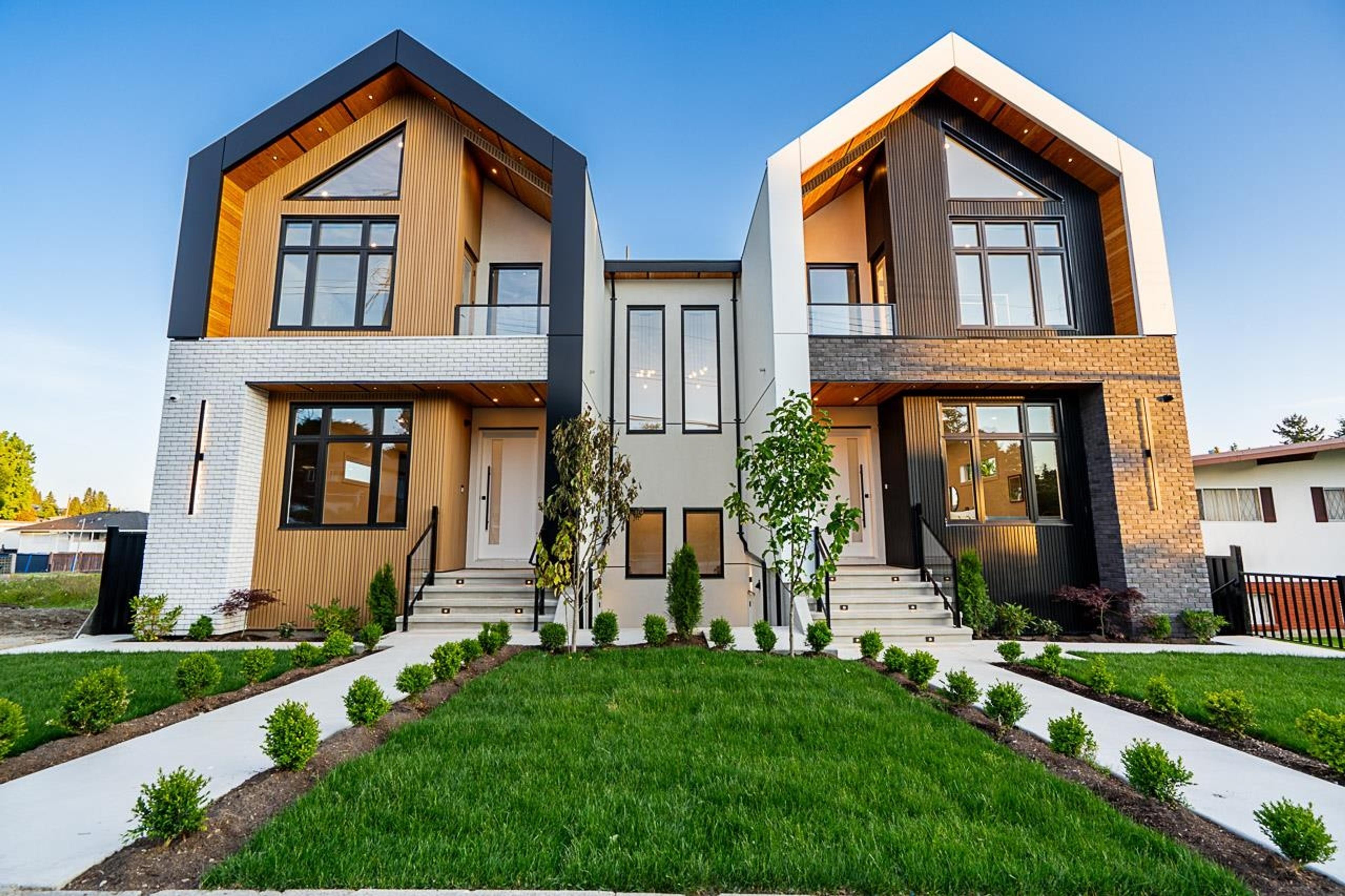 5280 Venables Street, Burnaby - Exteriors - Full Complex View - Photo 3