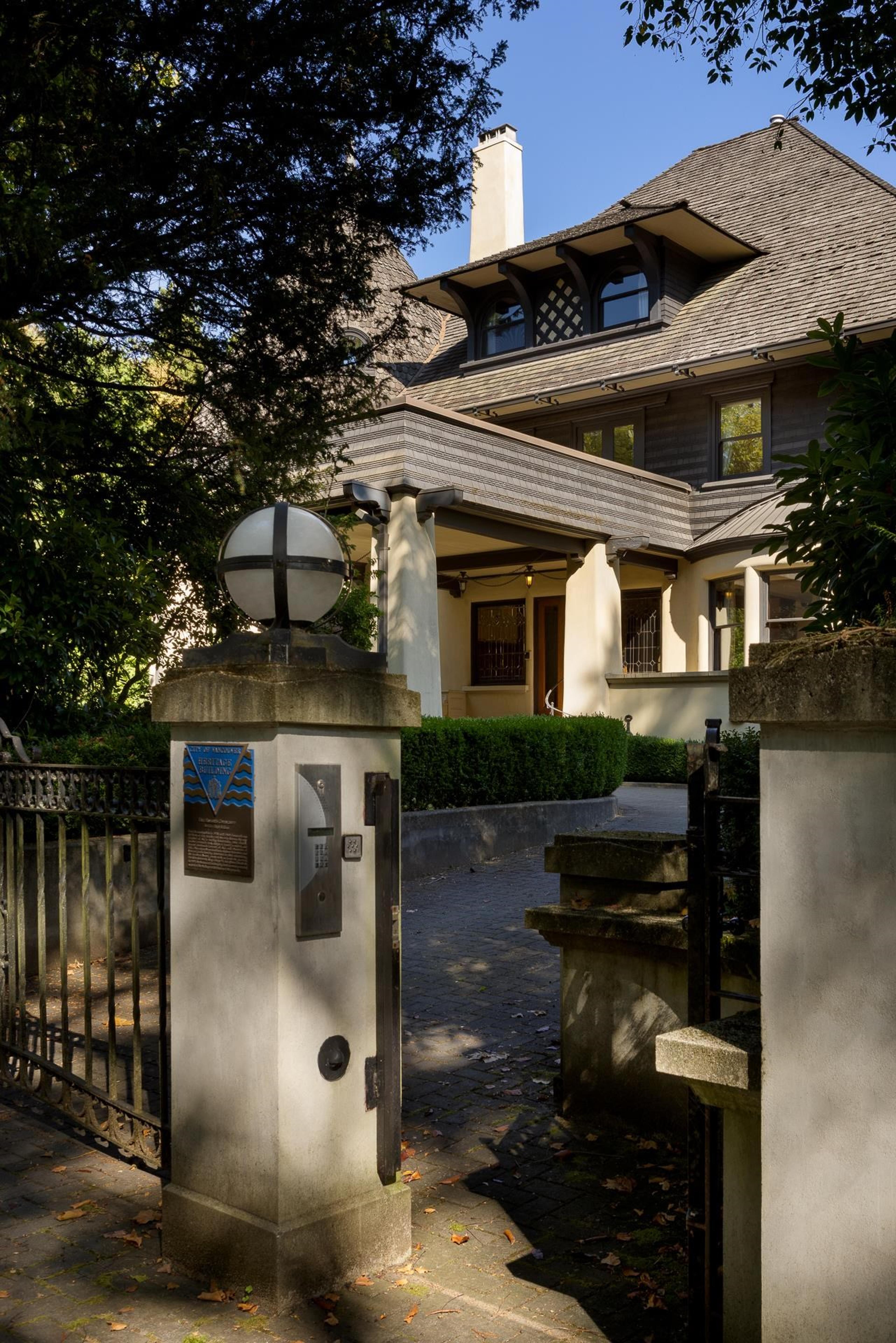 3838 Cypress Street, Vancouver - Exteriors - Photo 3