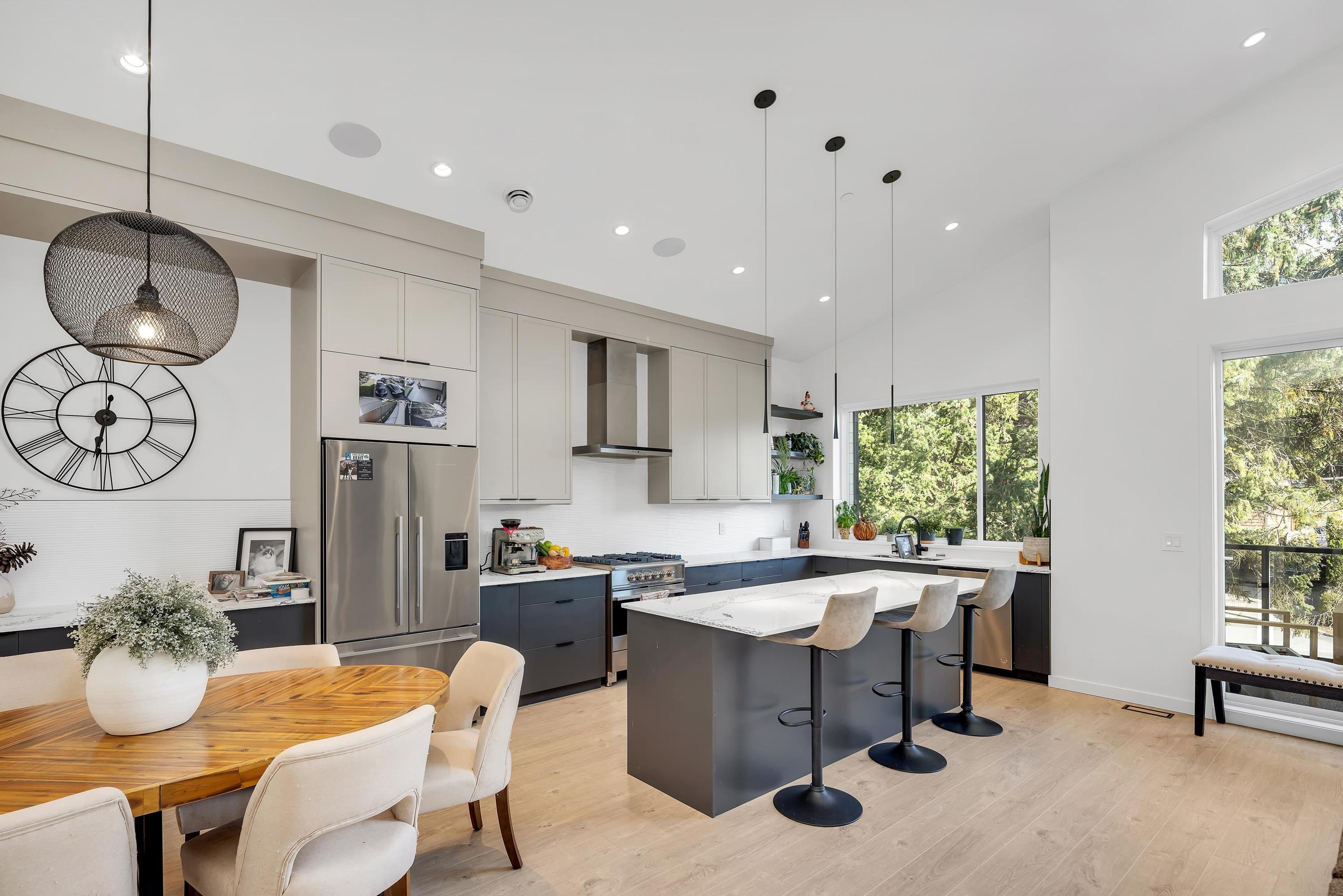 41727 Government Road, Squamish - Exteriors - Photo 1