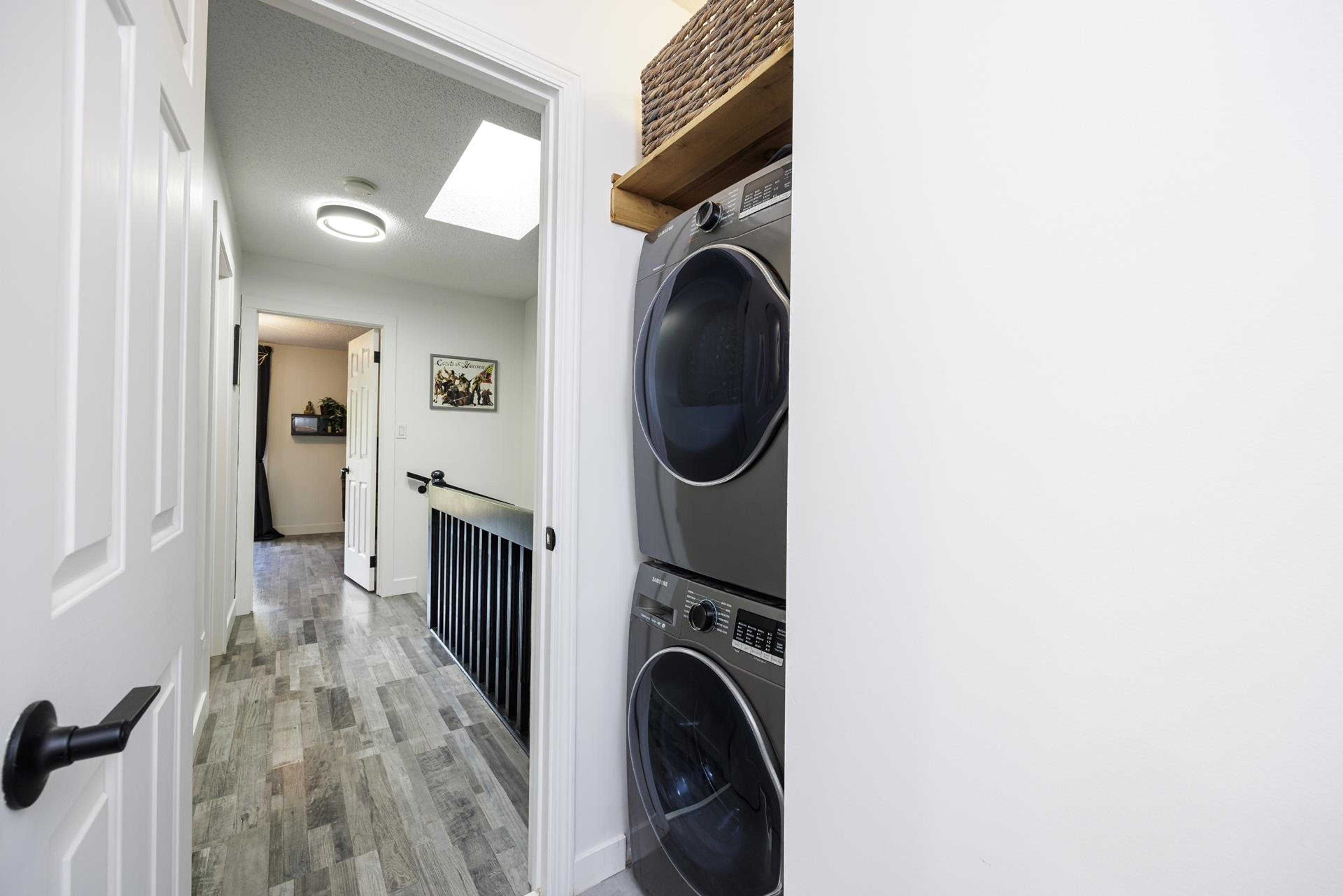 3136 Lonsdale Avenue, North Vancouver - Exteriors - Full Complex View - Photo 4