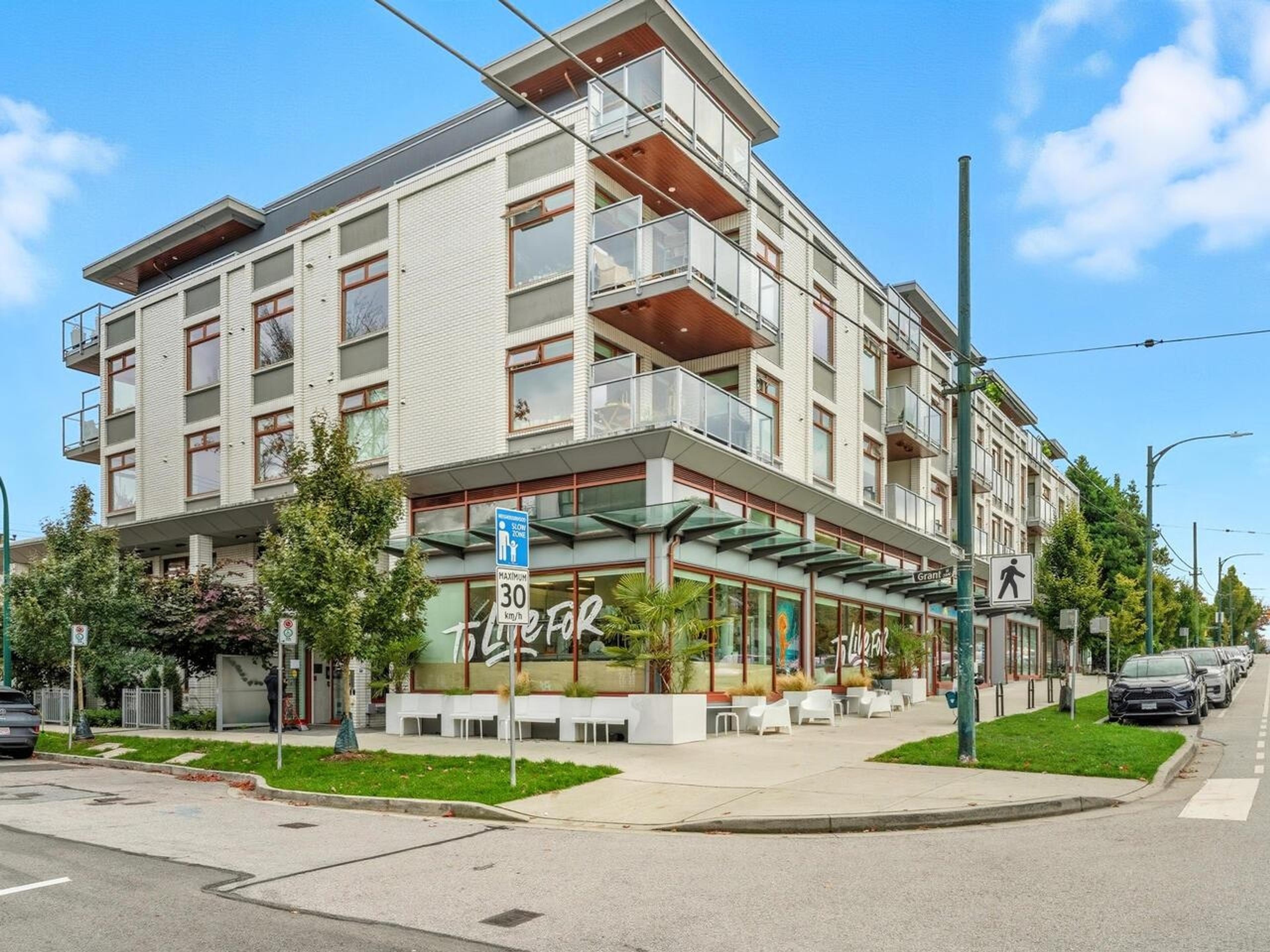 2408 Grant Street, Vancouver - Exteriors - Photo 1