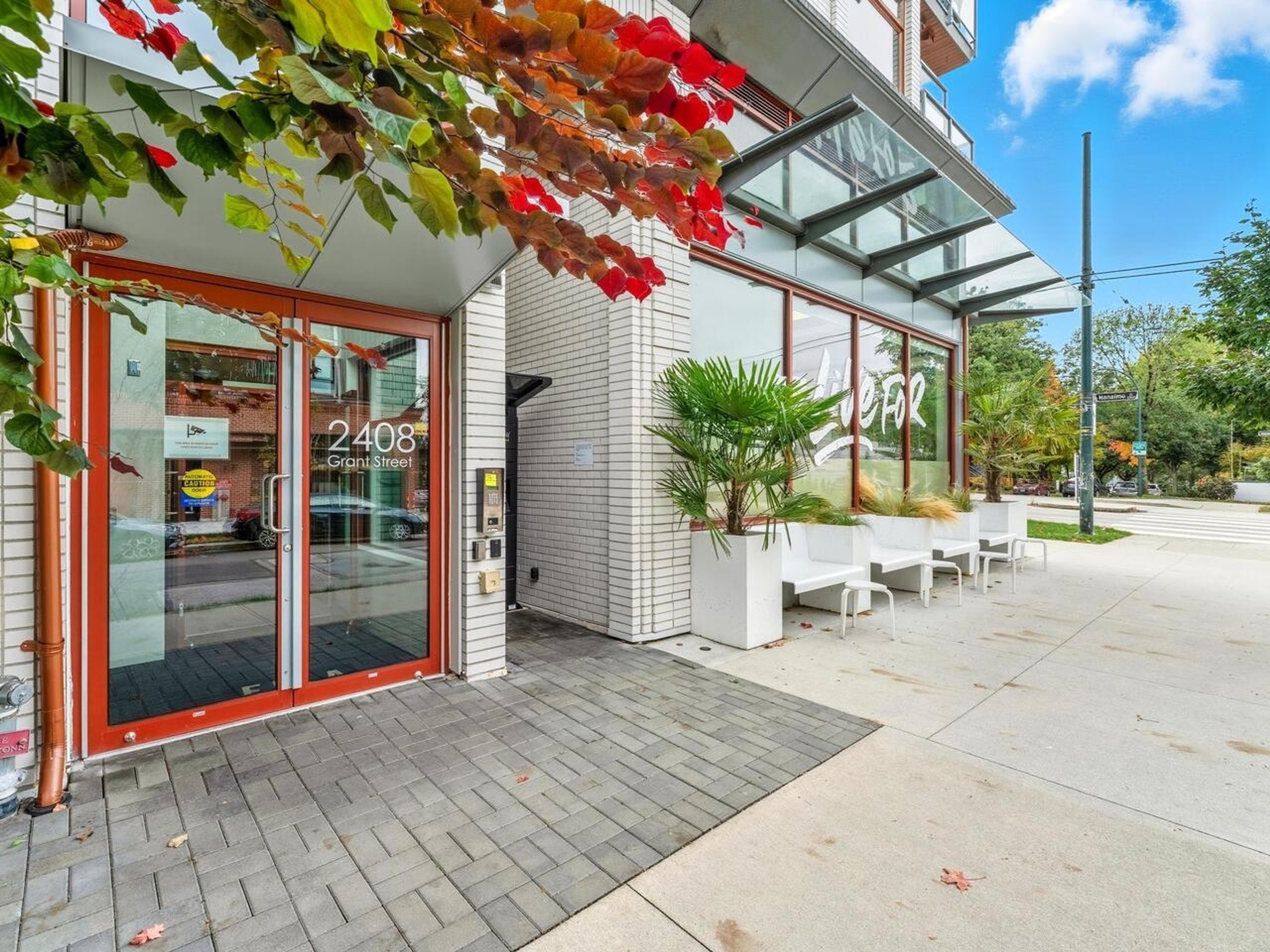 2408 Grant Street, Vancouver - Exteriors - Photo 2