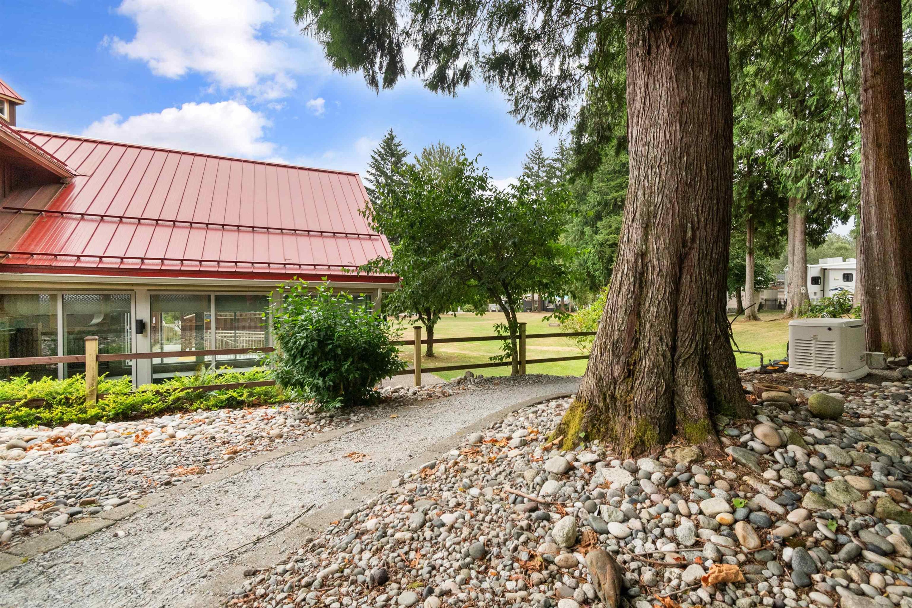 14600 Morris Valley Road, Mission - Exteriors - Photo 5