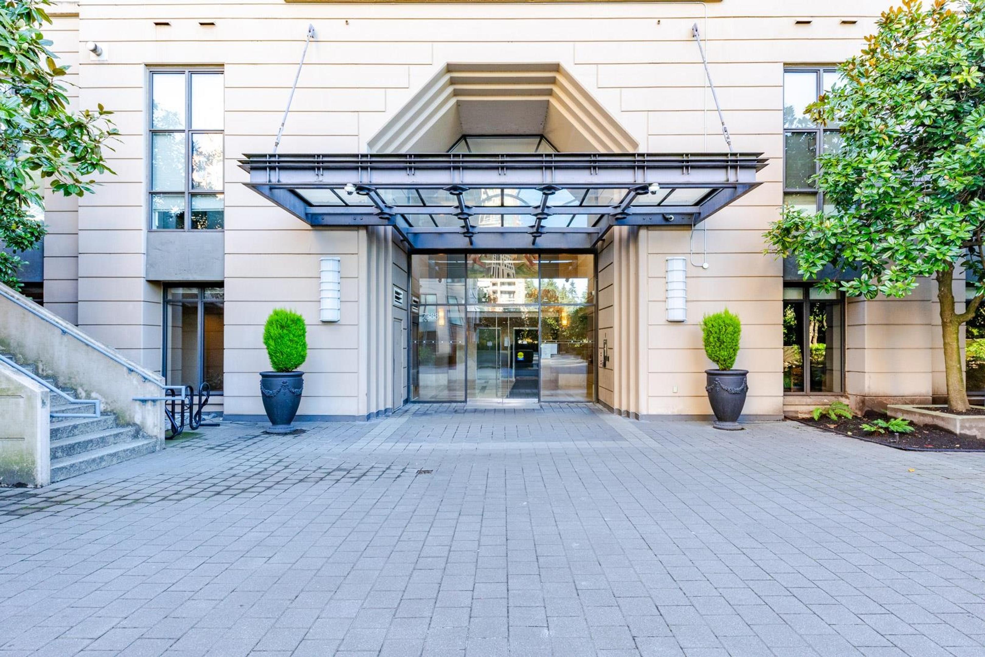 7388 Sandborne Avenue, Burnaby - Exteriors - Photo 2